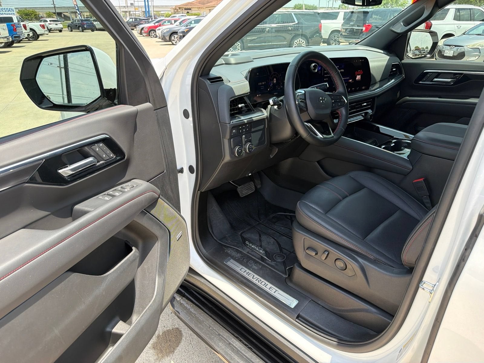 2025 Chevrolet Tahoe RST