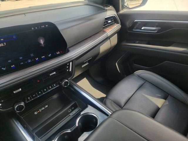 2025 Chevrolet Suburban Z71