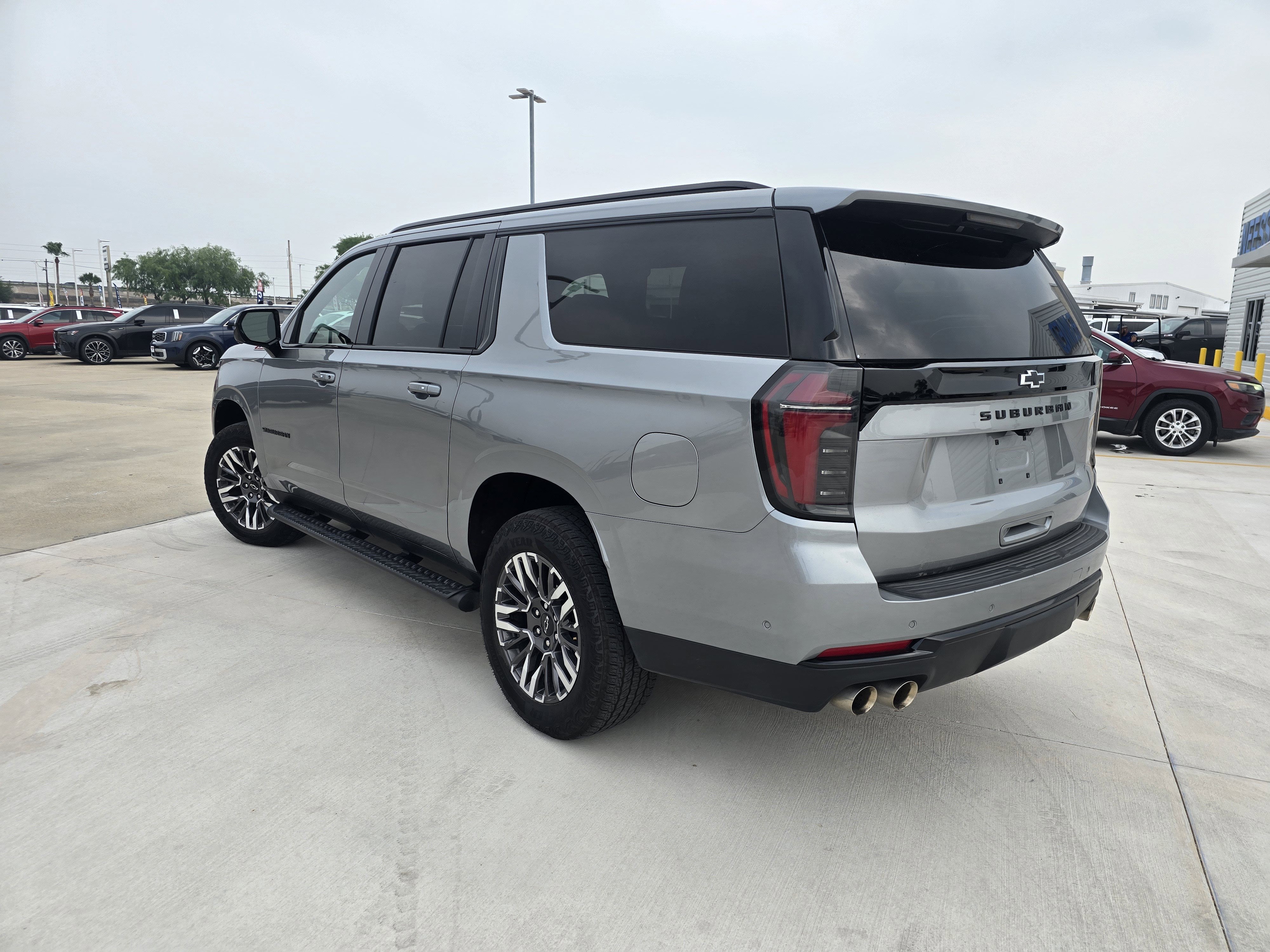2025 Chevrolet Suburban Z71