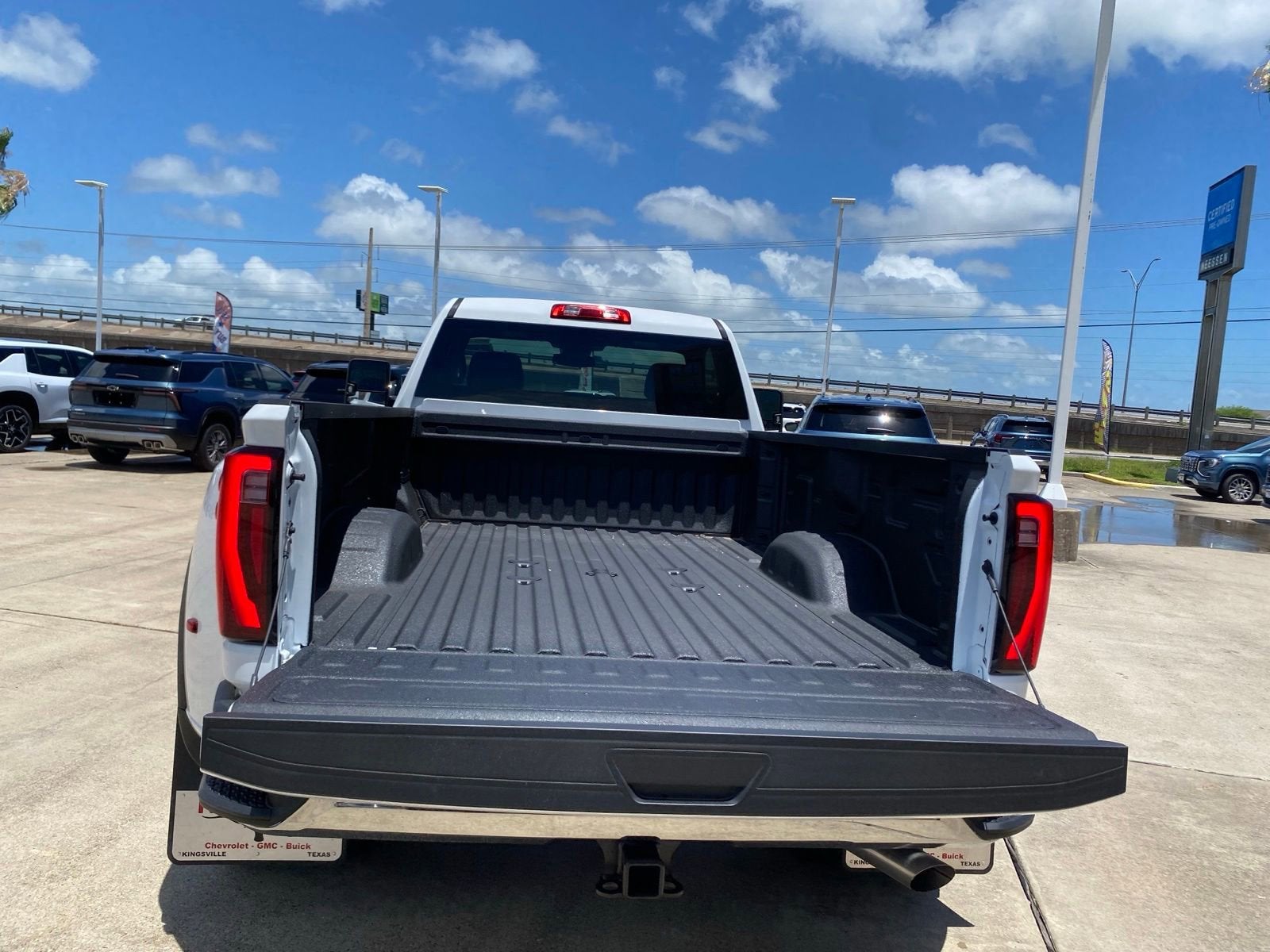 2026 GMC Sierra 3500 HD Pro DRW