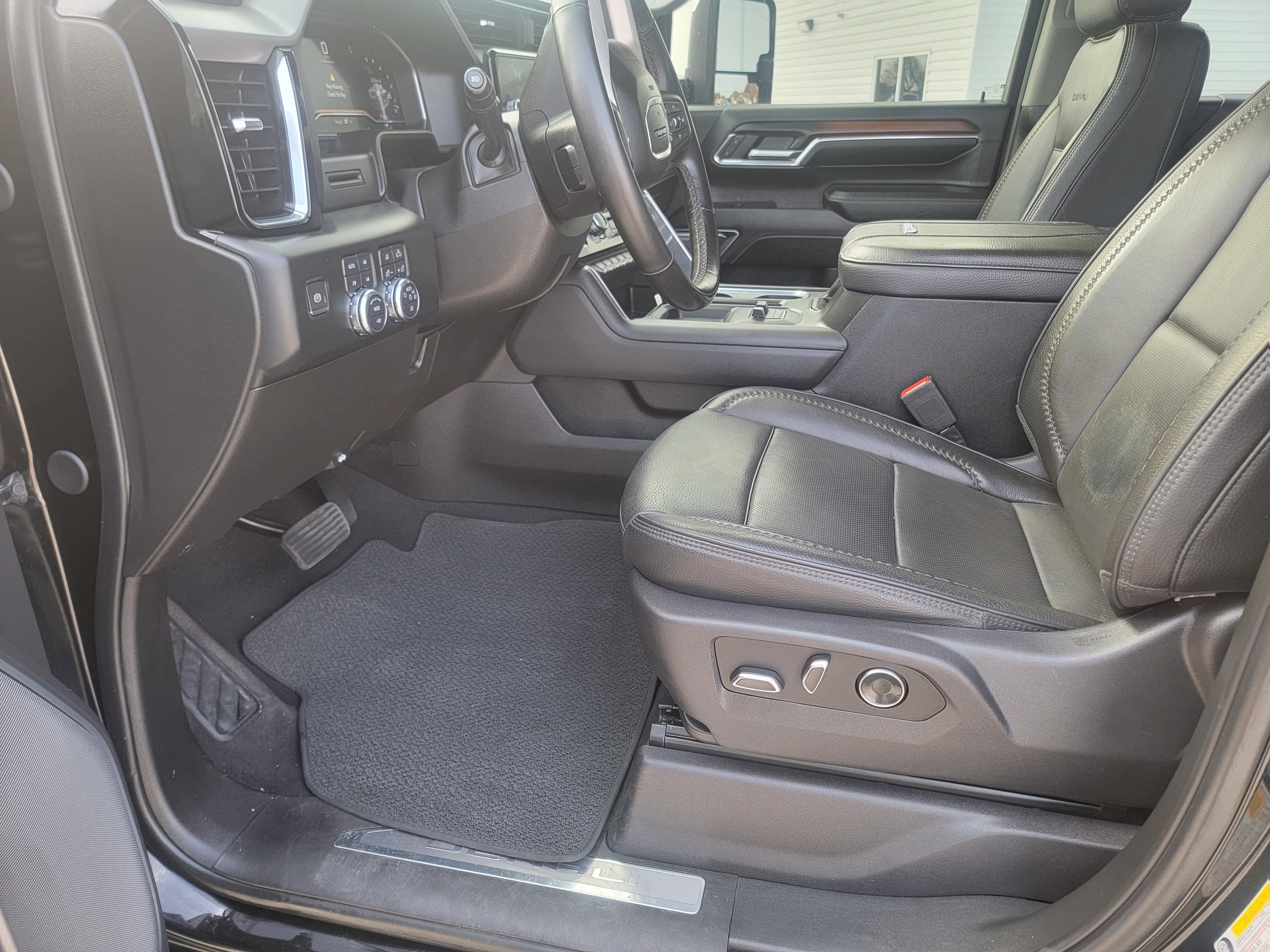 2024 GMC Sierra 2500 HD Denali