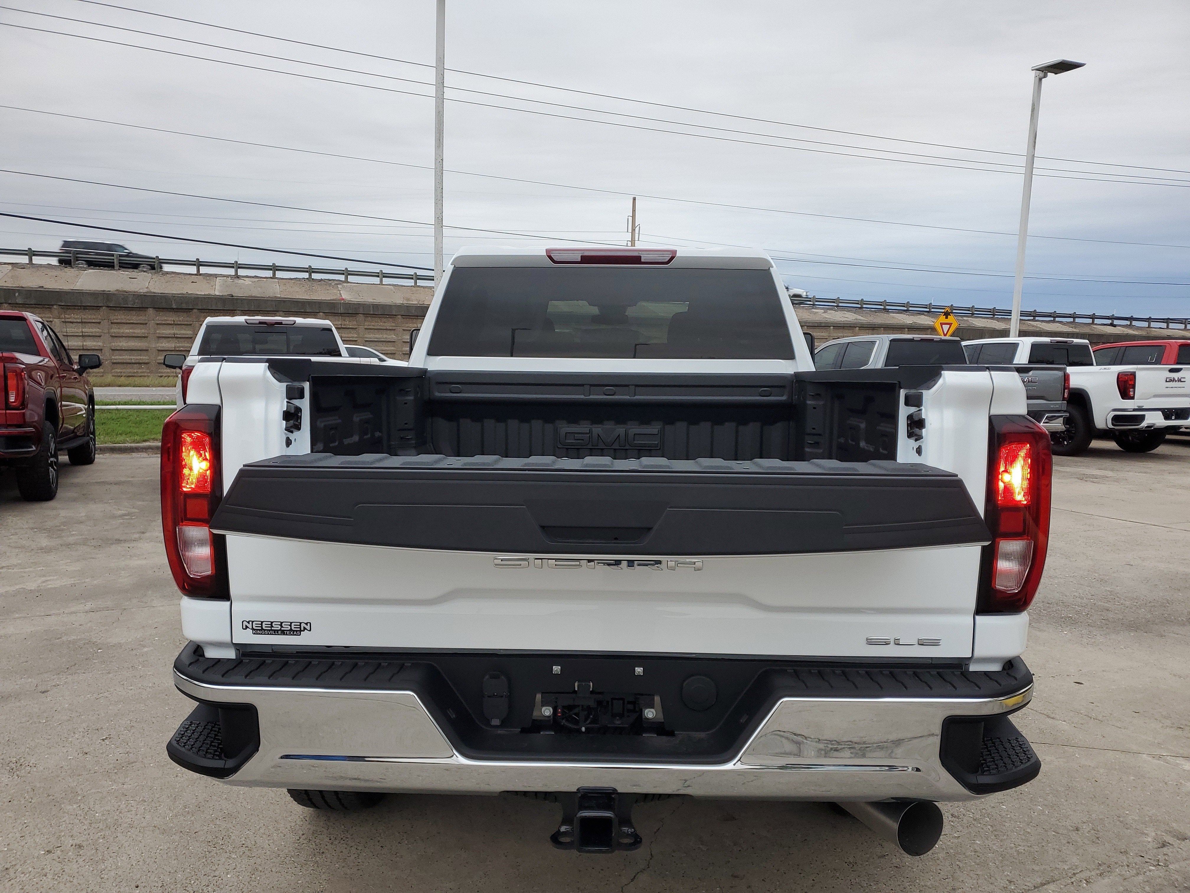 2026 GMC Sierra 2500 HD SLE