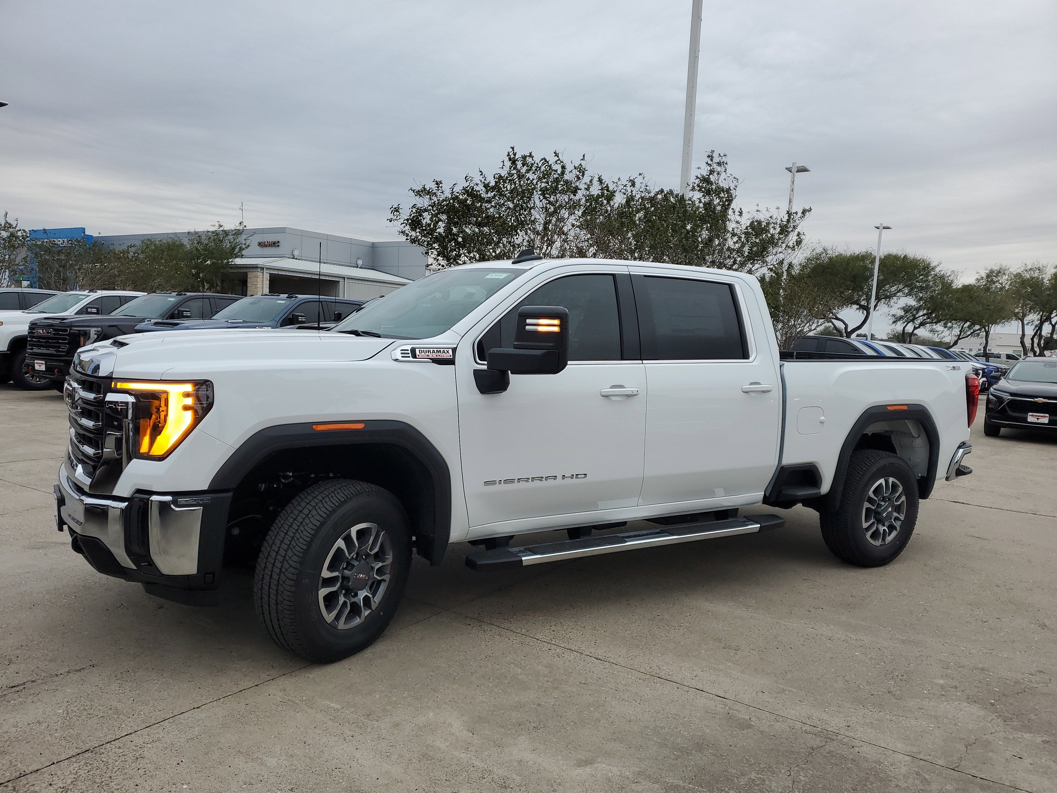 2026 GMC Sierra 2500 HD SLE