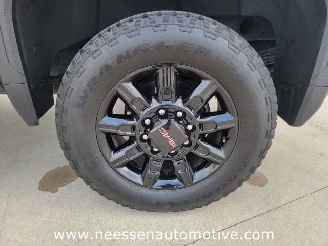 2025 GMC Sierra 2500 HD AT4
