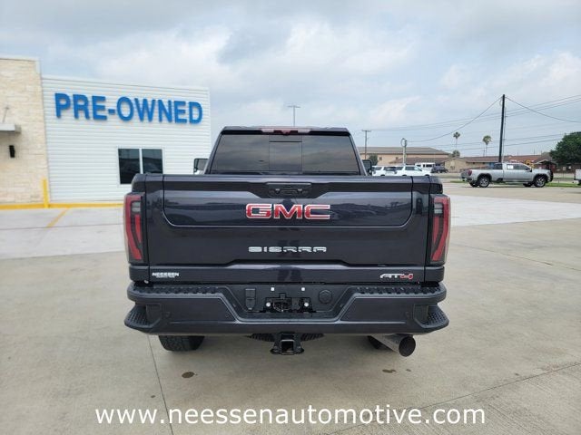 2025 GMC Sierra 2500 HD AT4
