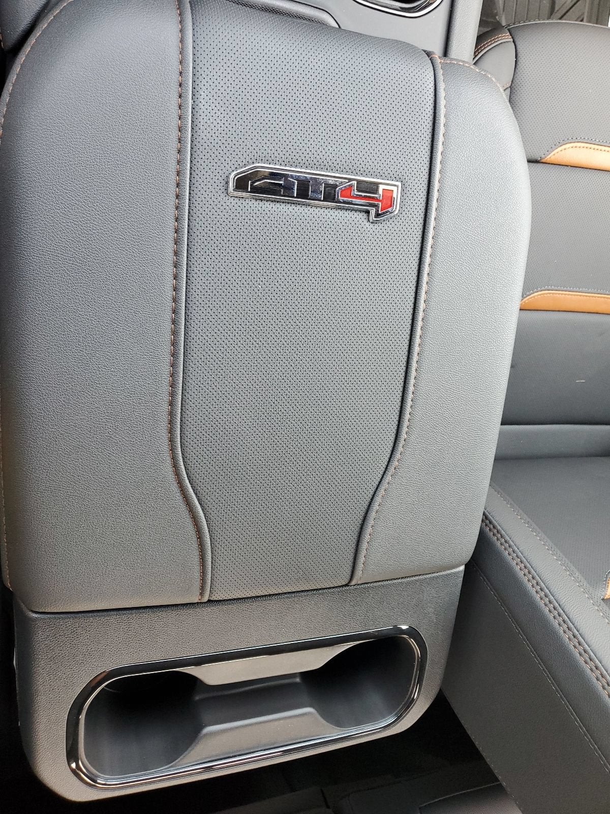 2026 GMC Sierra 2500HD AT4 - Photo 30