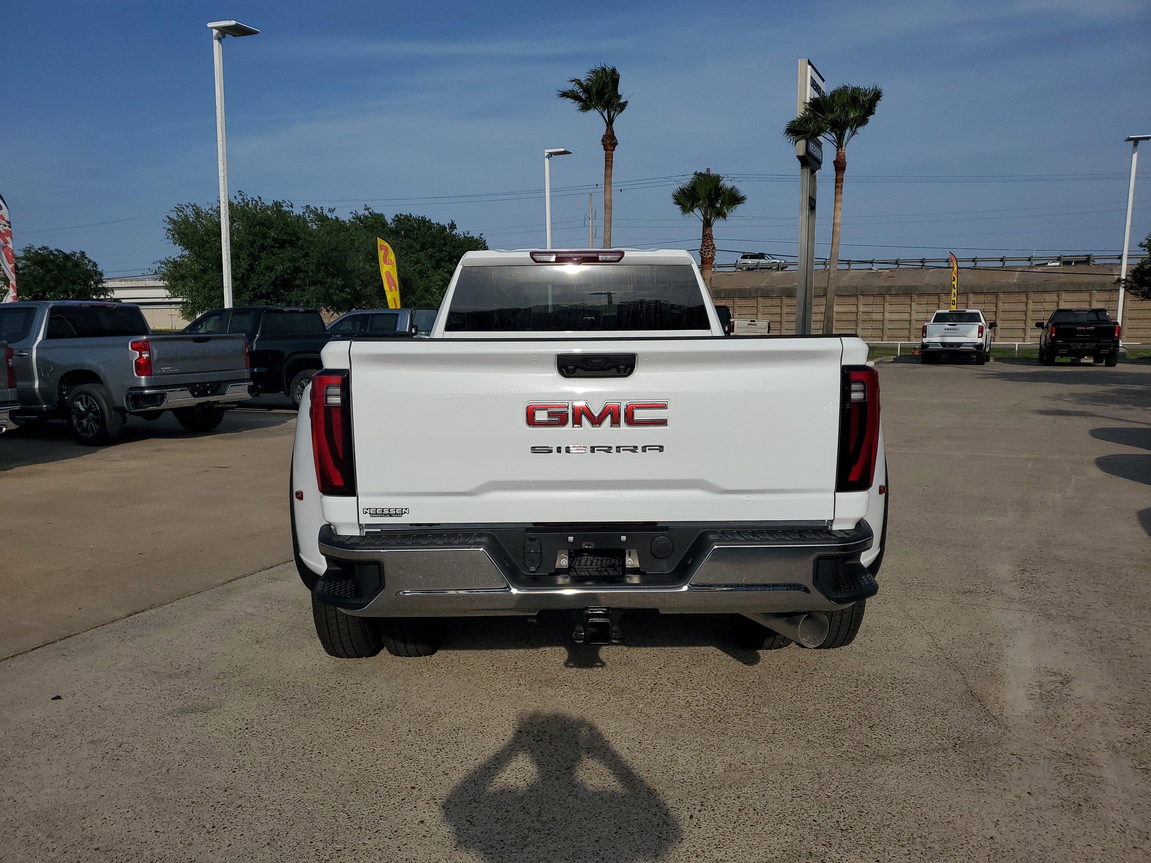2026 GMC Sierra 3500 HD Pro DRW