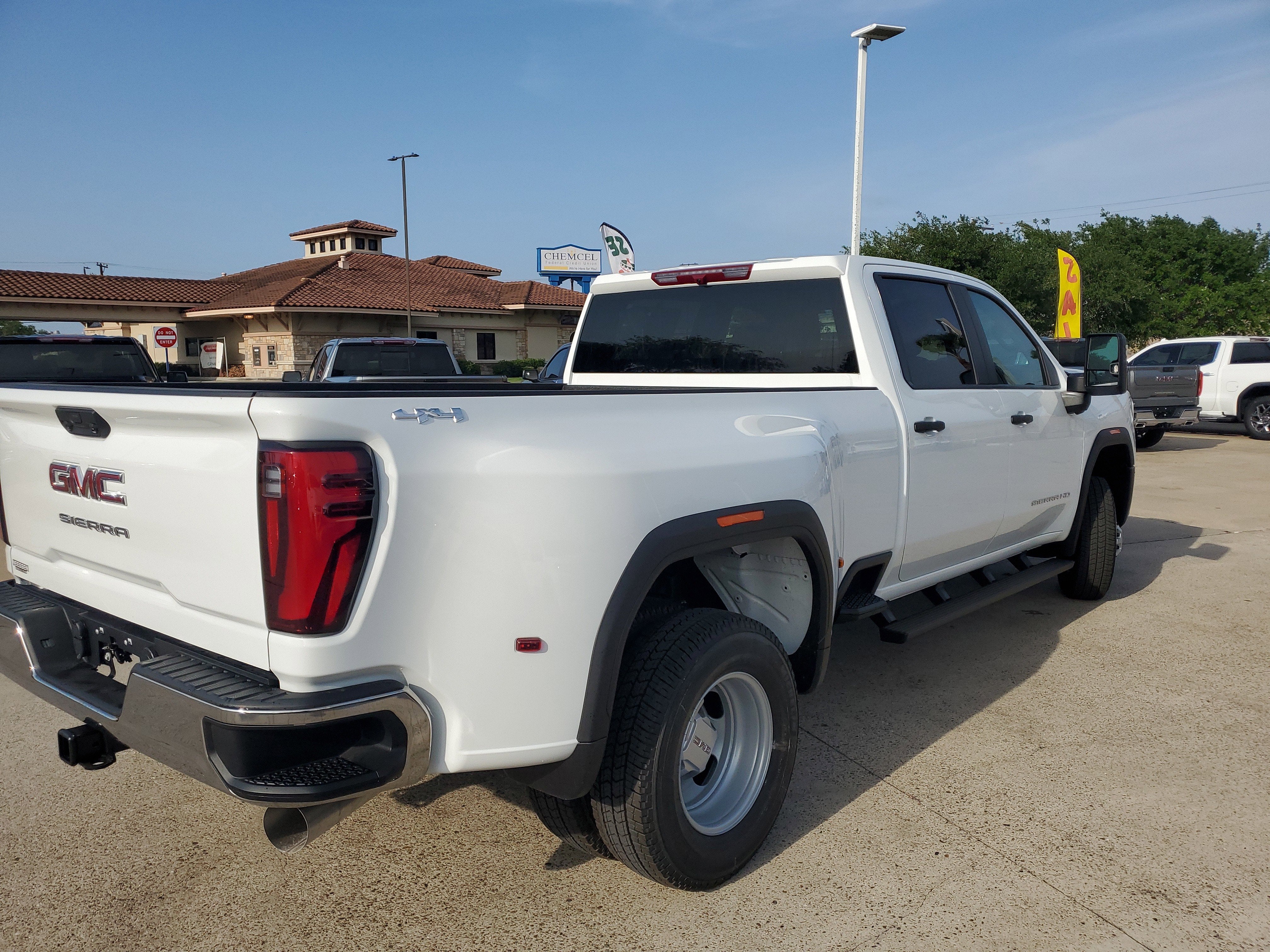 2026 GMC Sierra 3500 HD Pro DRW