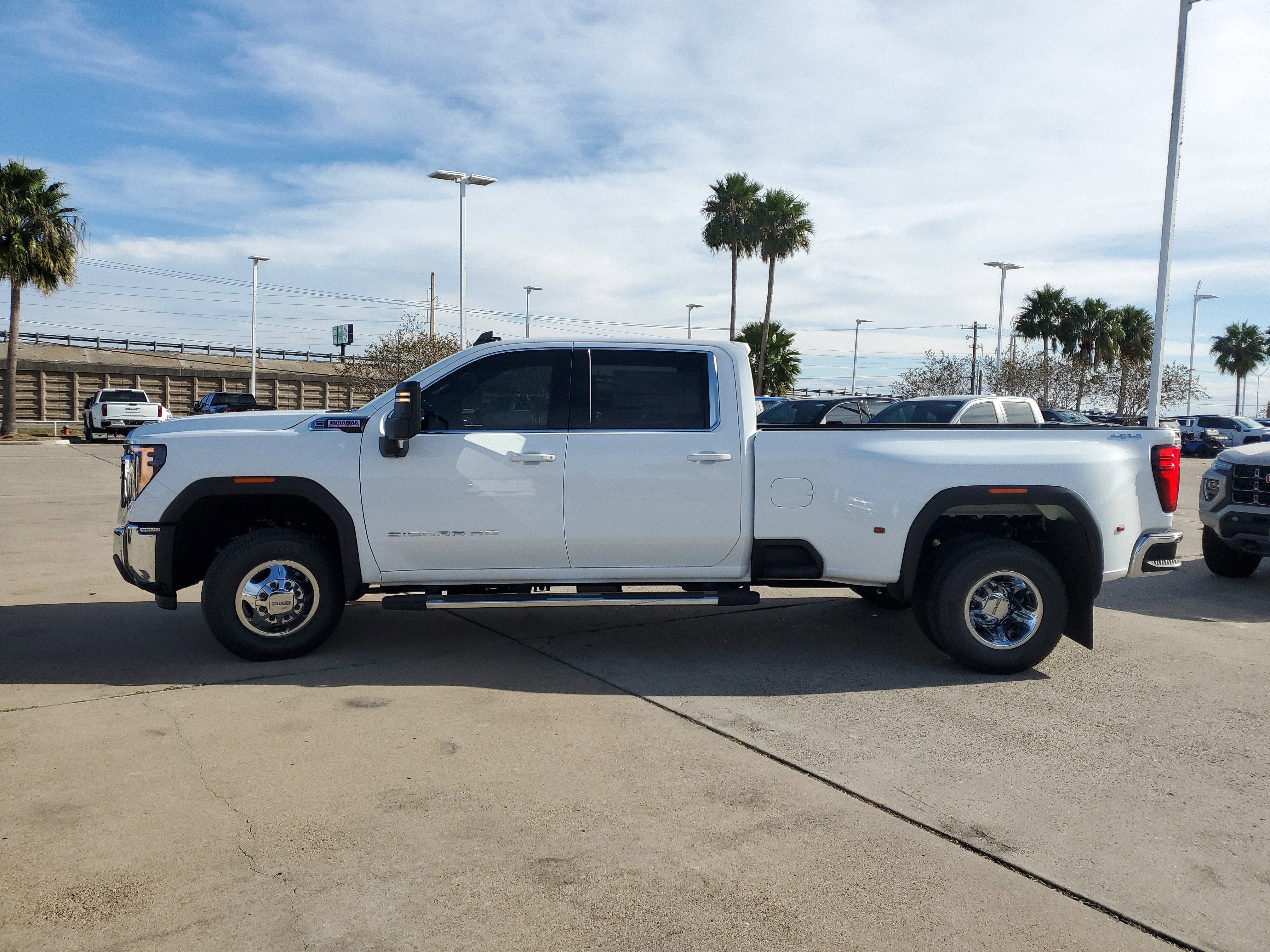 2026 GMC Sierra 3500 HD SLE DRW