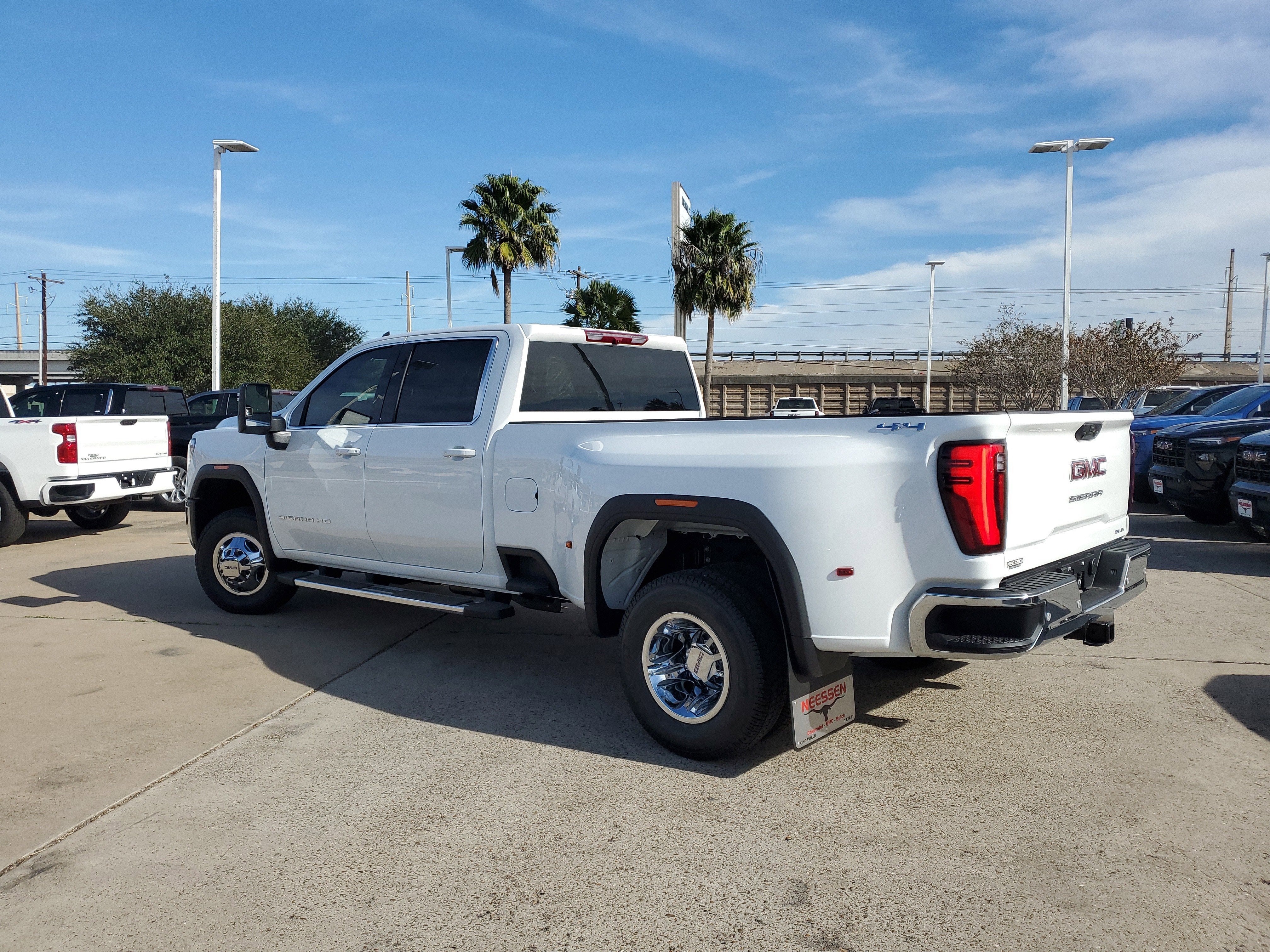 2026 GMC Sierra 3500 HD SLE DRW