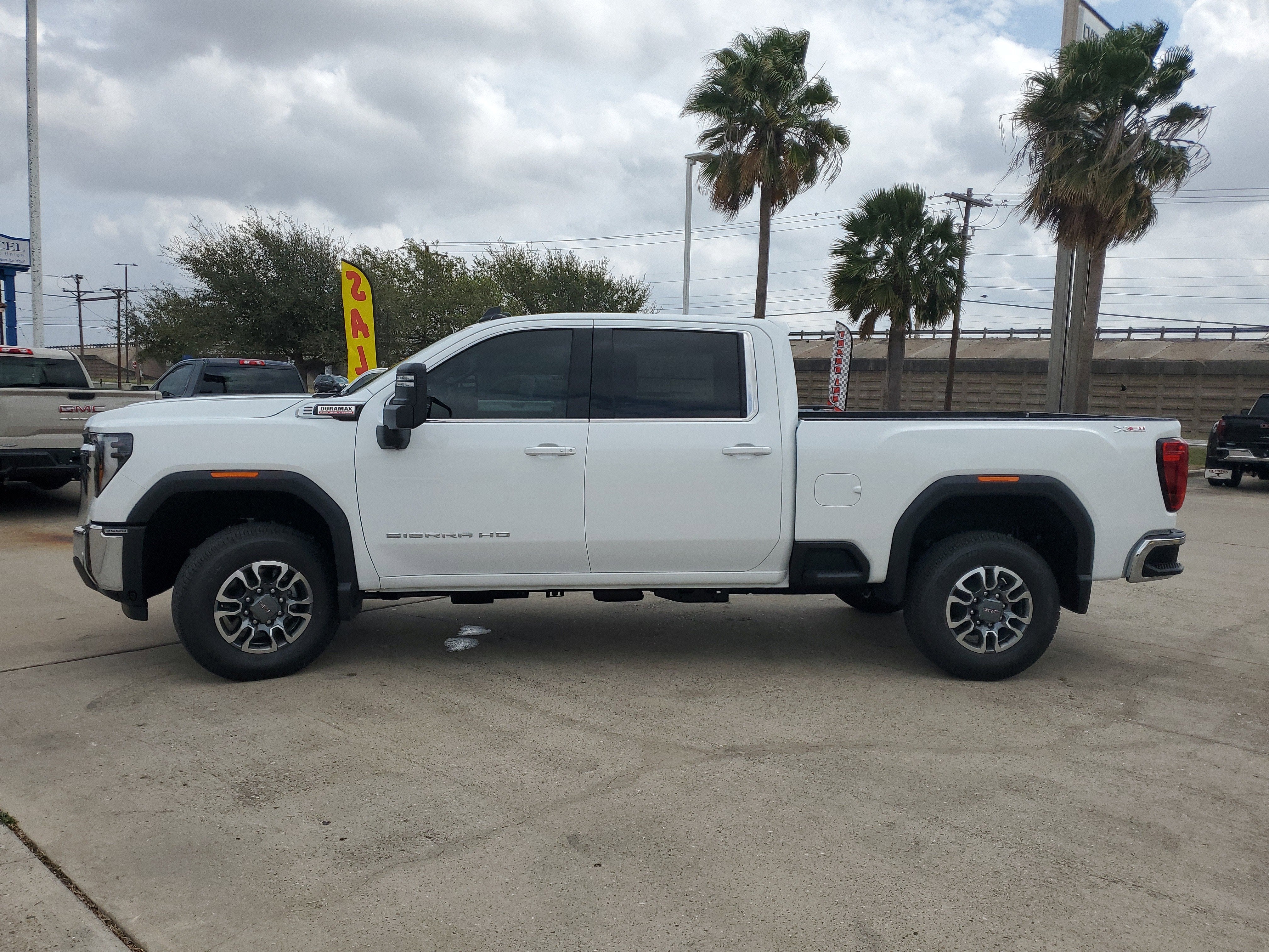2026 GMC Sierra 3500 HD SLE