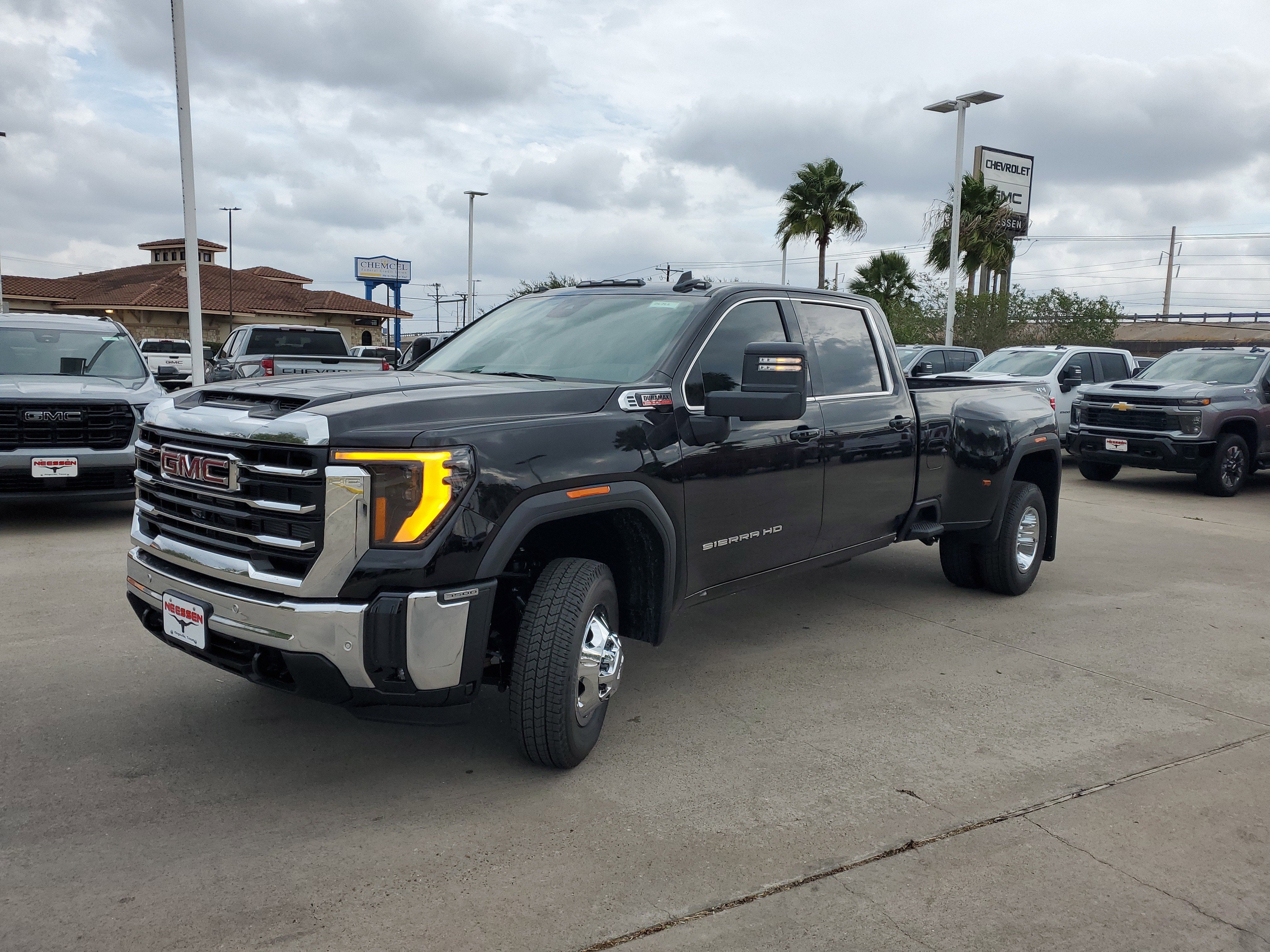 2026 GMC Sierra 3500 HD SLE DRW