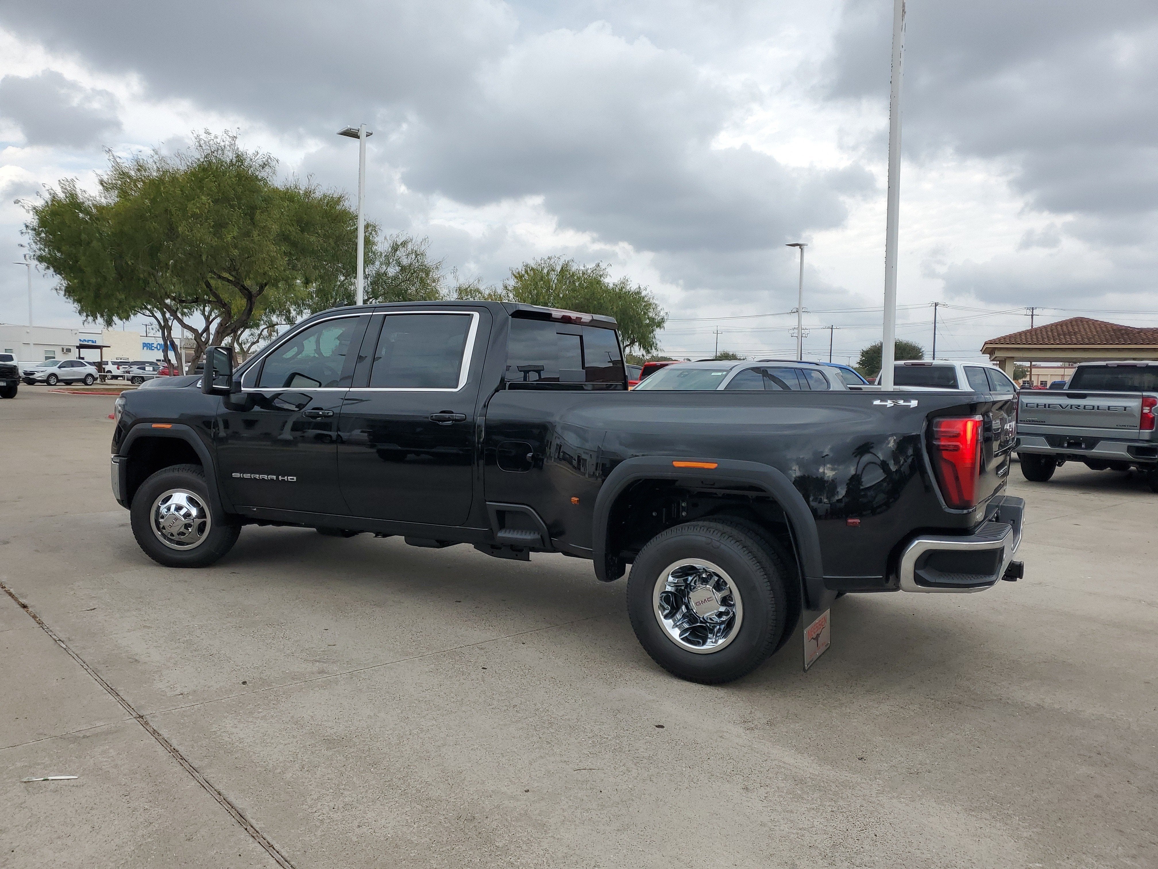 2026 GMC Sierra 3500 HD SLE DRW