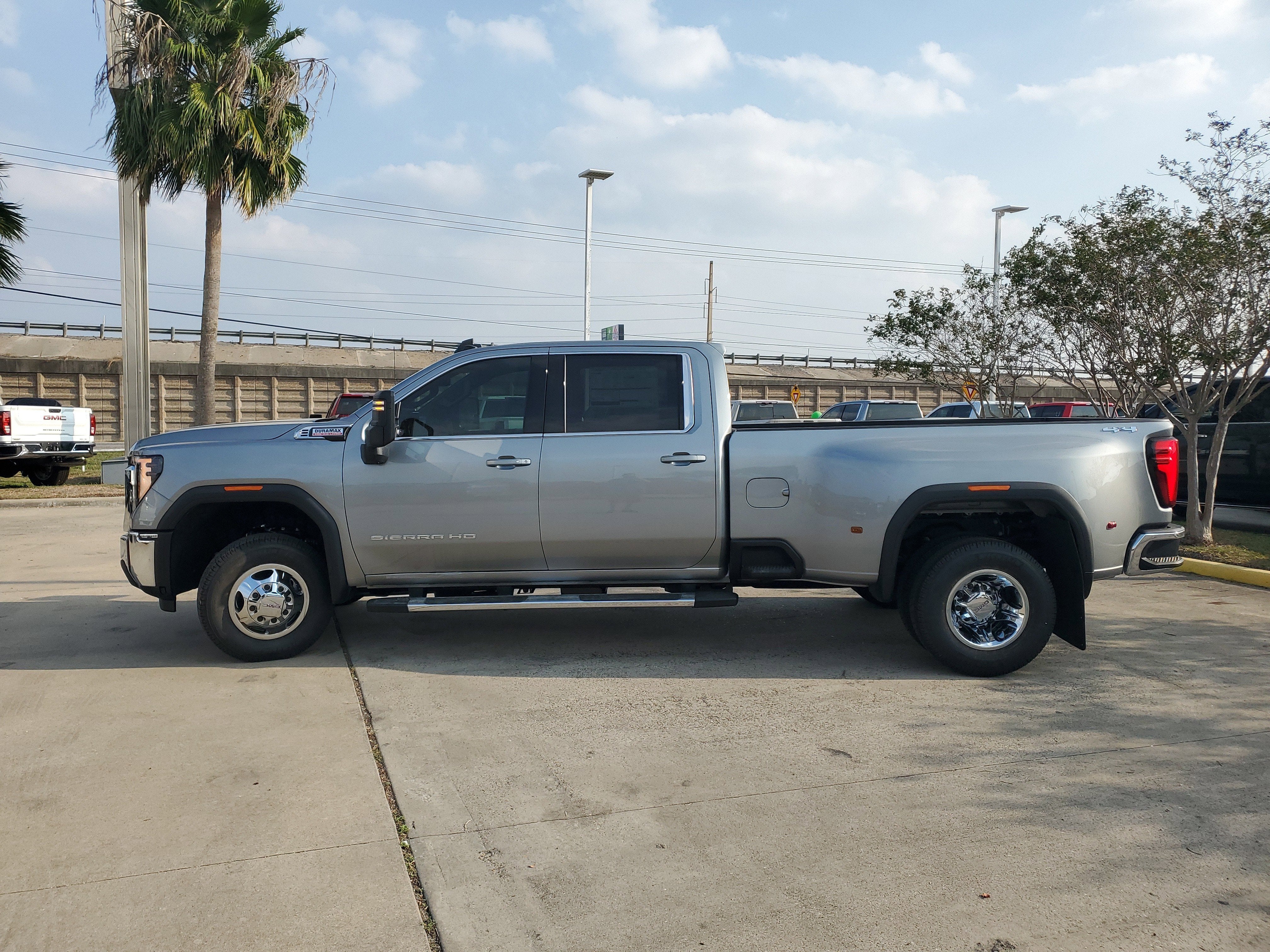 2026 GMC Sierra 3500 HD SLE DRW