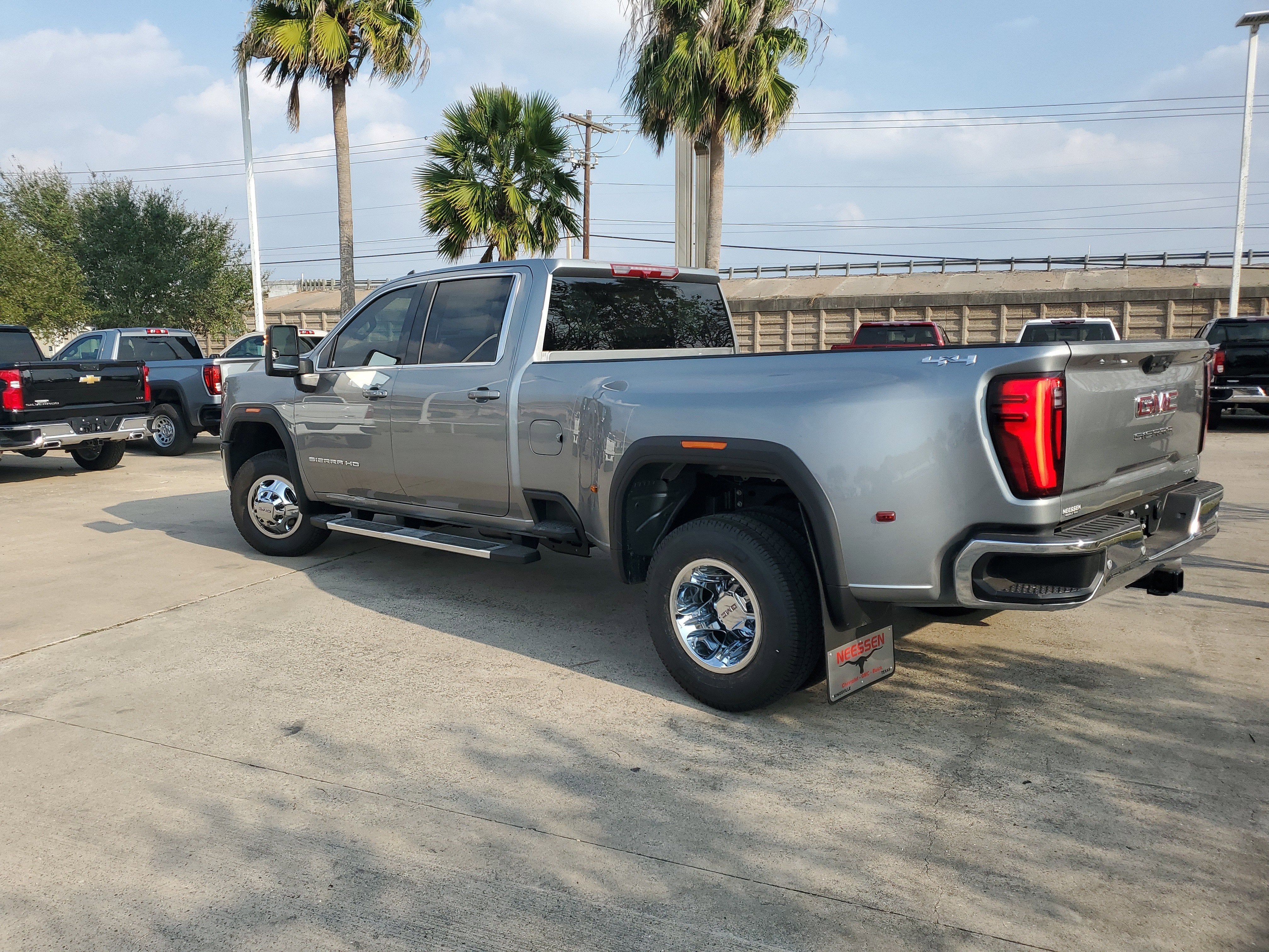 2026 GMC Sierra 3500 HD SLE DRW