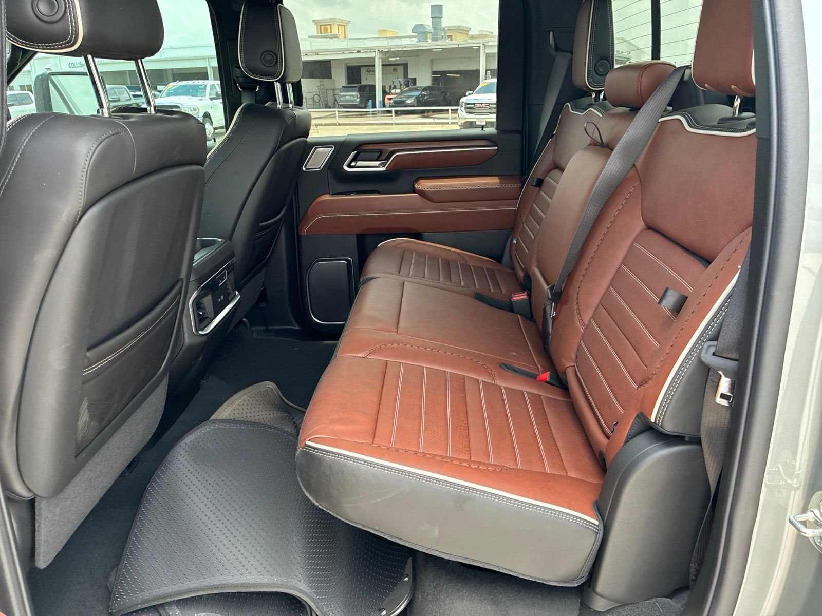 2026 GMC Sierra 3500 HD Denali Ultimate DRW