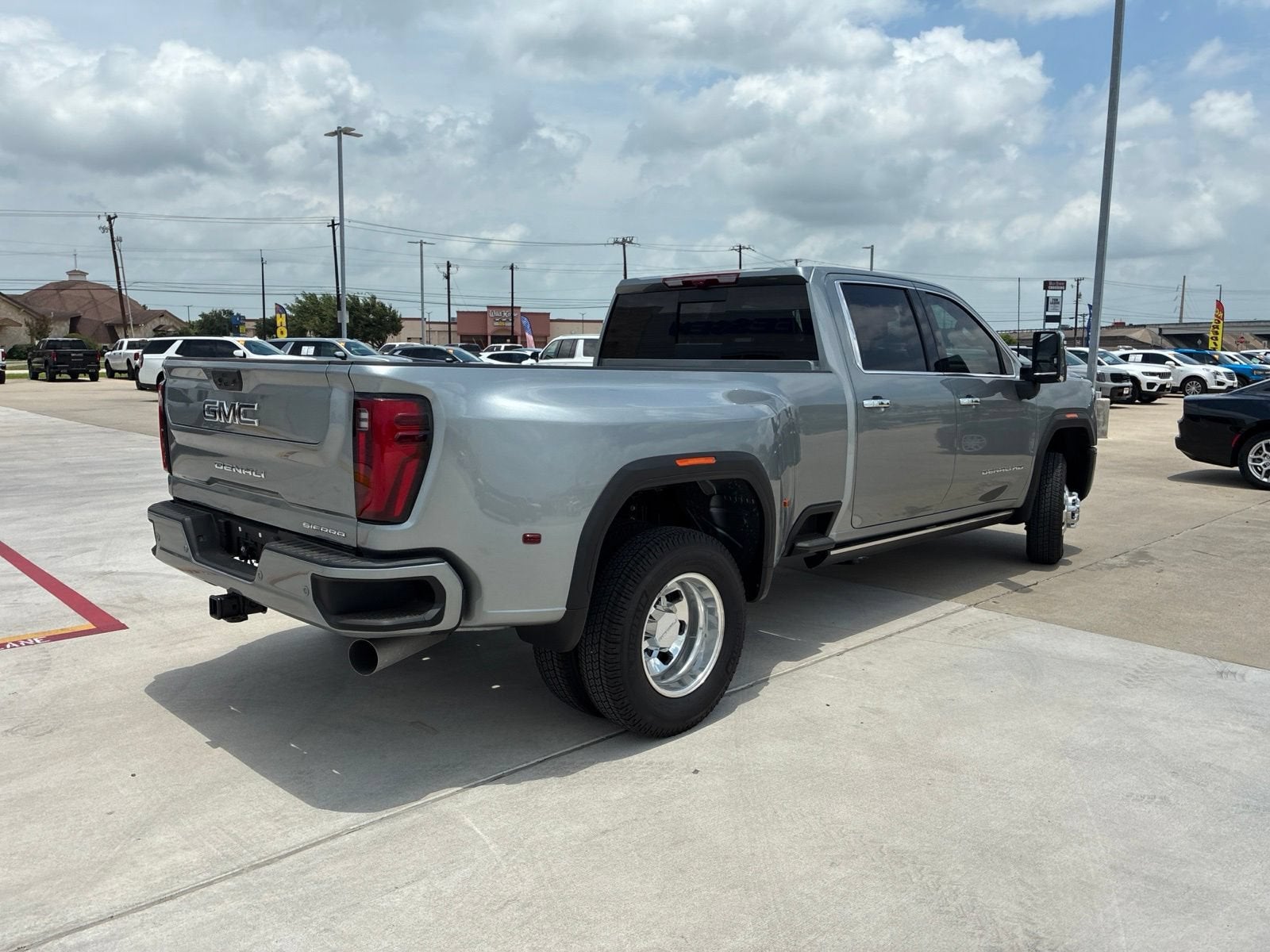 2026 GMC Sierra 3500 HD Denali Ultimate DRW