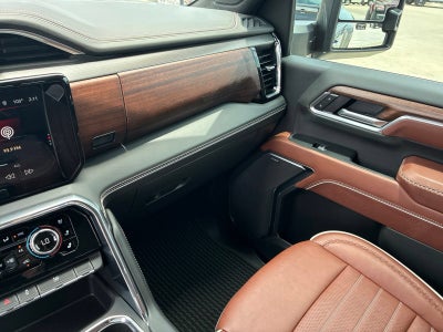 2026 GMC Sierra 3500 HD Denali Ultimate DRW