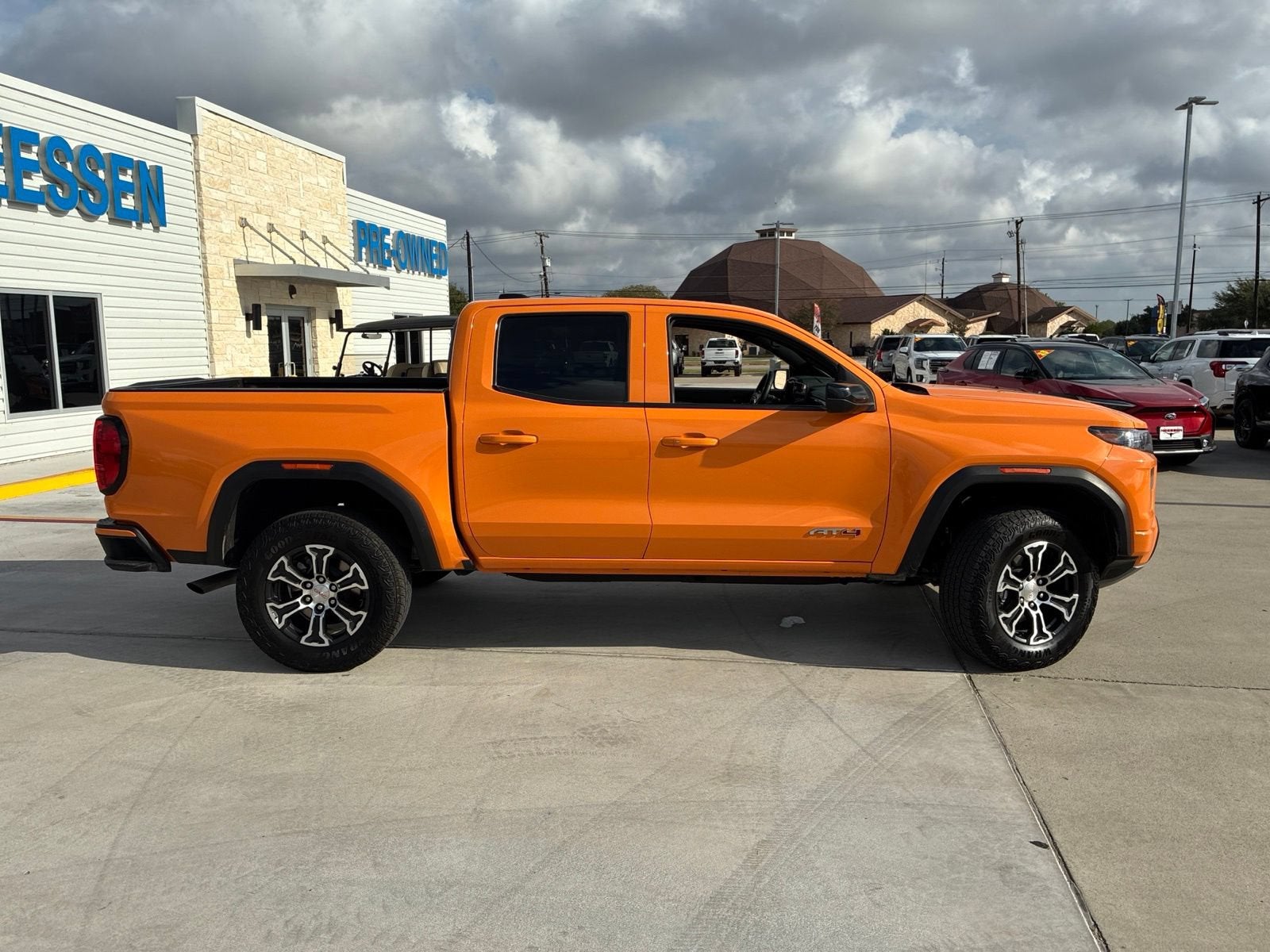 2025 GMC Canyon AT4
