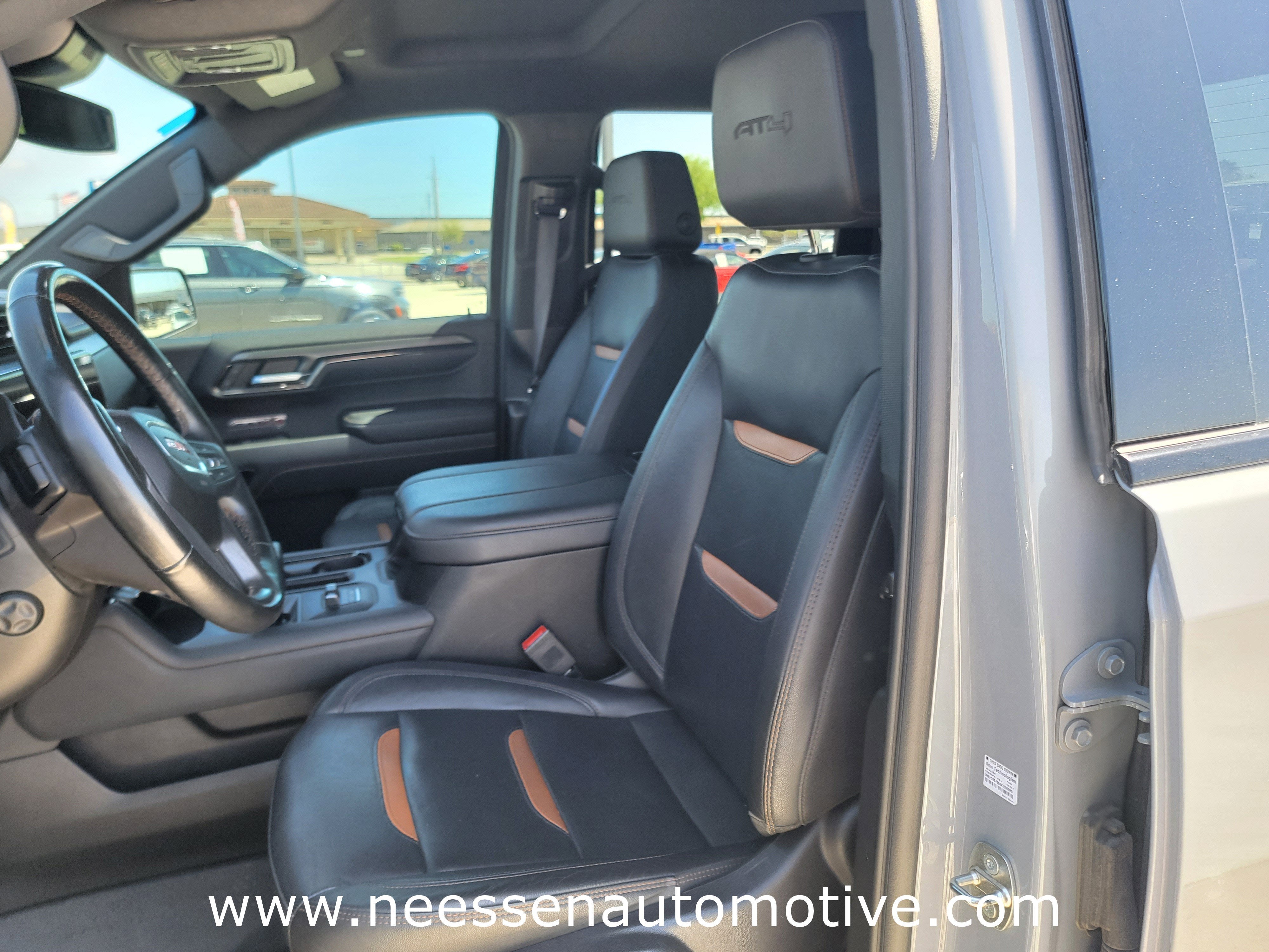 2024 GMC Sierra 1500 AT4