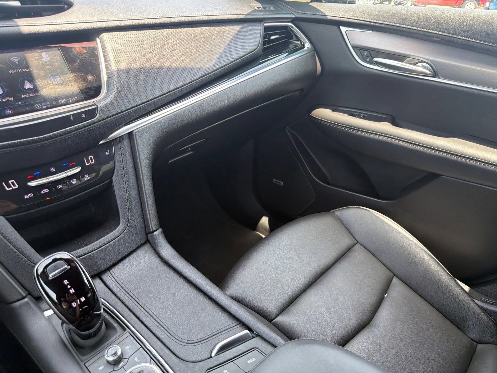 2023 Cadillac XT6 Luxury