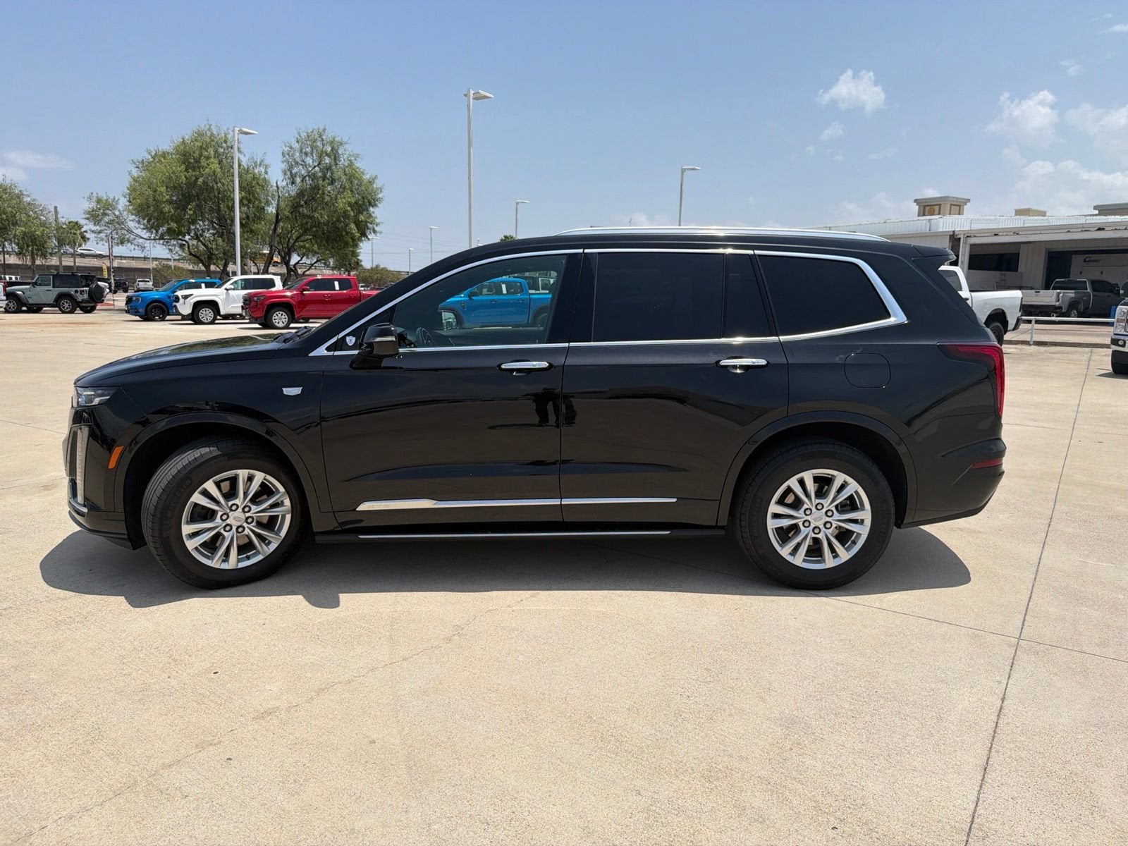 2023 Cadillac XT6 Luxury