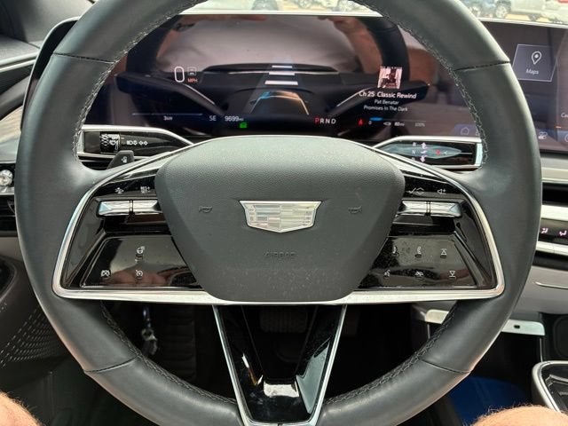 2024 Cadillac LYRIQ Luxury 1