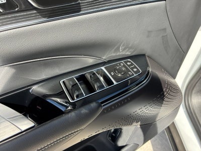 2024 Cadillac LYRIQ Luxury 1