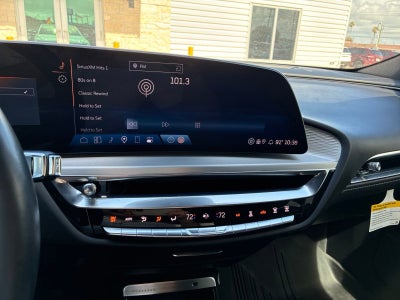 2024 Cadillac LYRIQ Luxury 1