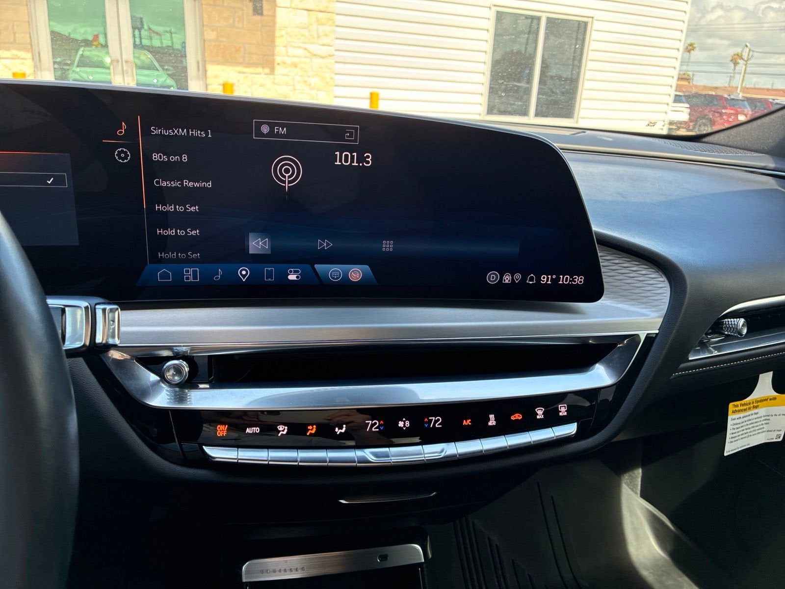 2024 Cadillac LYRIQ Luxury 1