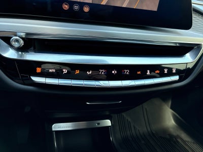 2024 Cadillac LYRIQ Luxury 1