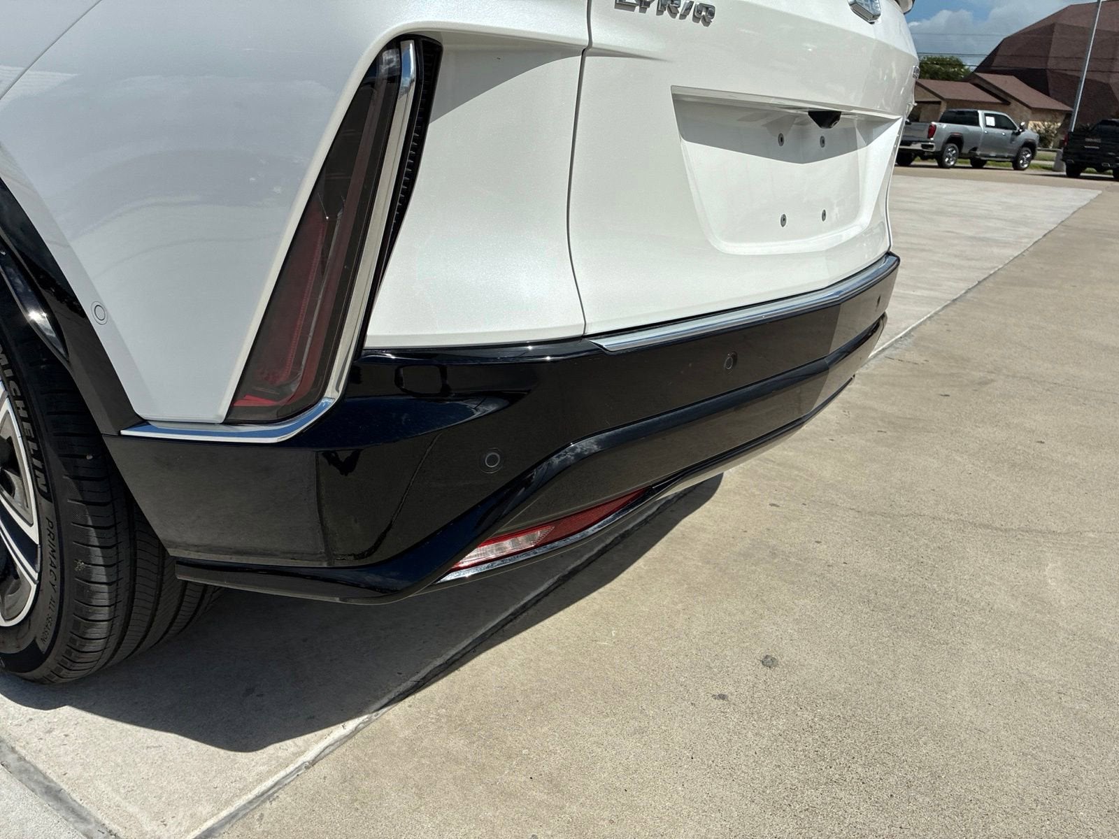 2024 Cadillac LYRIQ Luxury 1