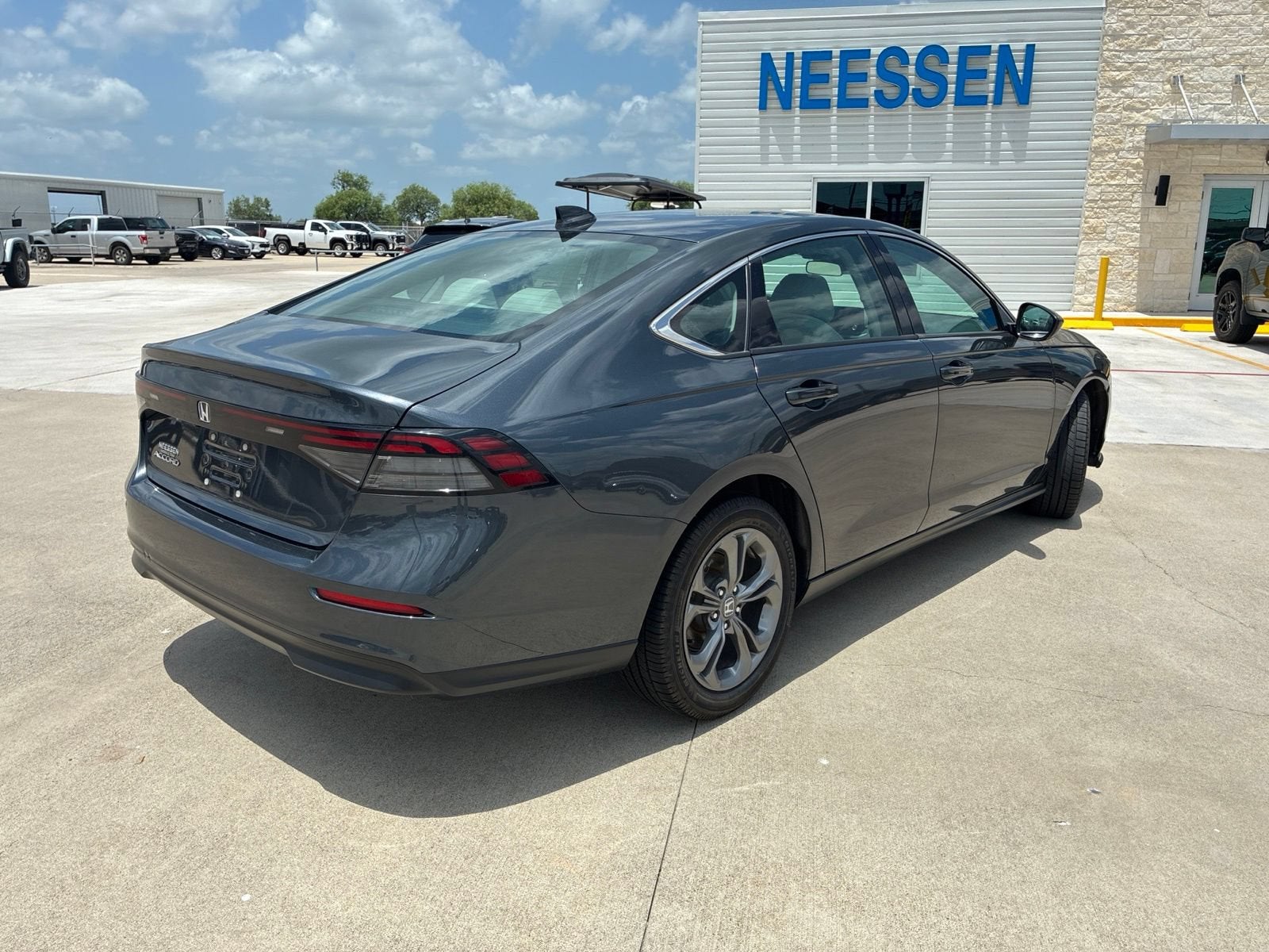 2023 Honda Accord Sedan EX