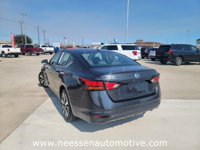 2022 Nissan Altima 2.5 SV