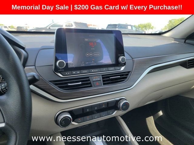 2025 Nissan Altima SV - Photo 24