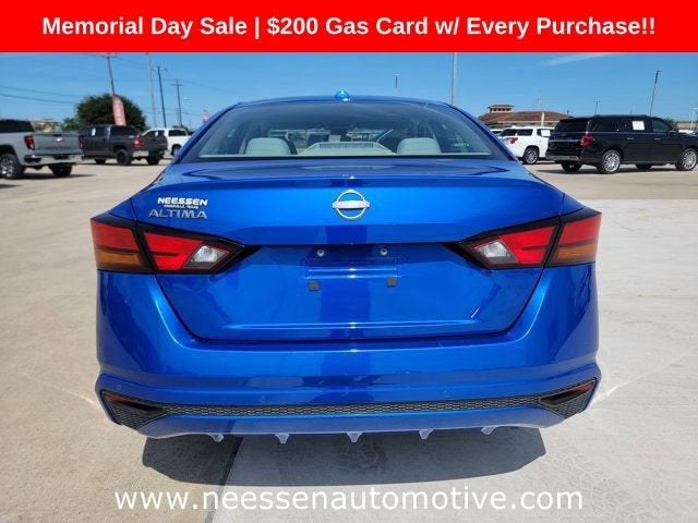 2025 Nissan Altima SV - Photo 6