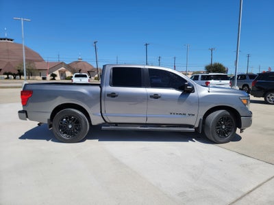 2019 Nissan Titan SV