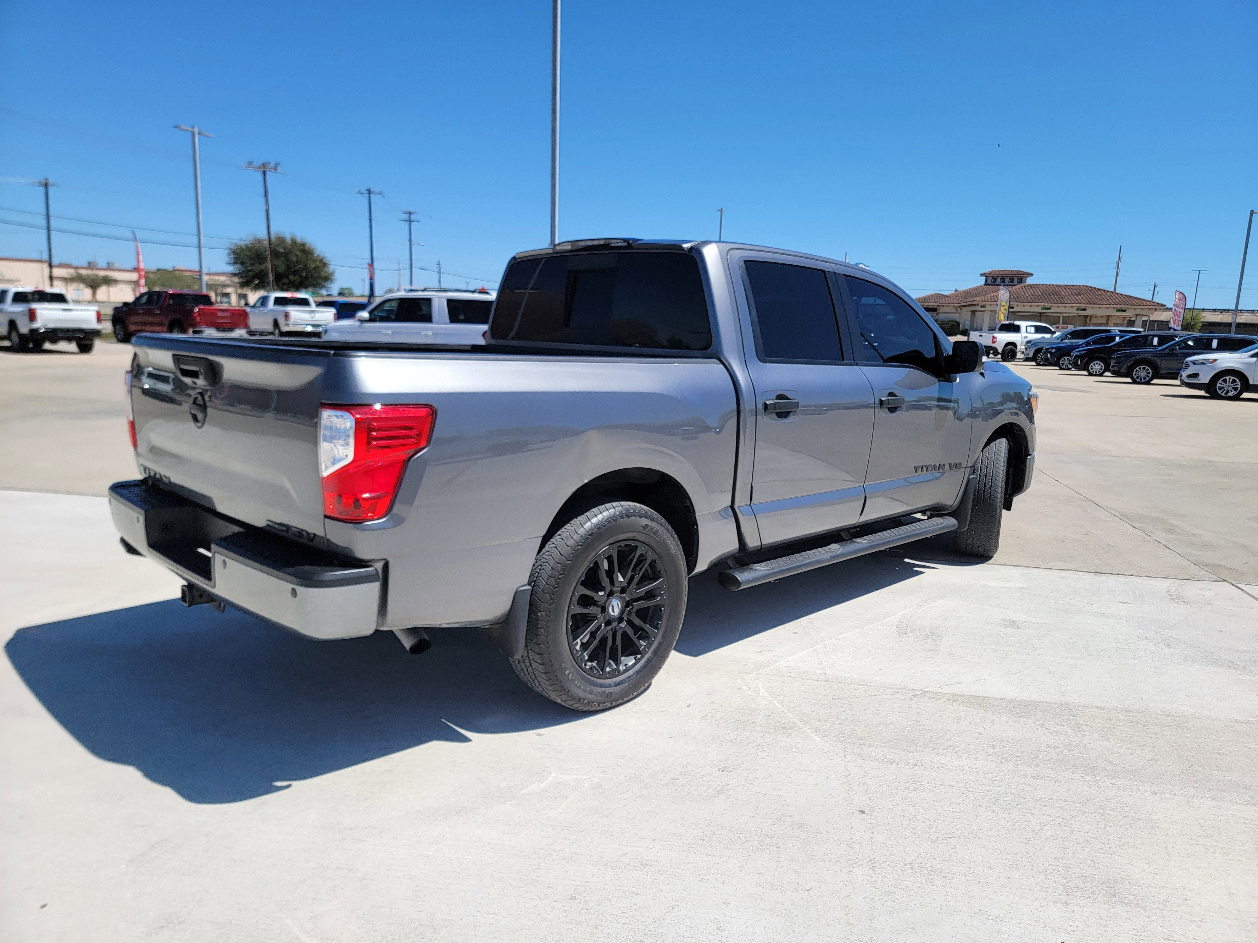 2019 Nissan Titan SV
