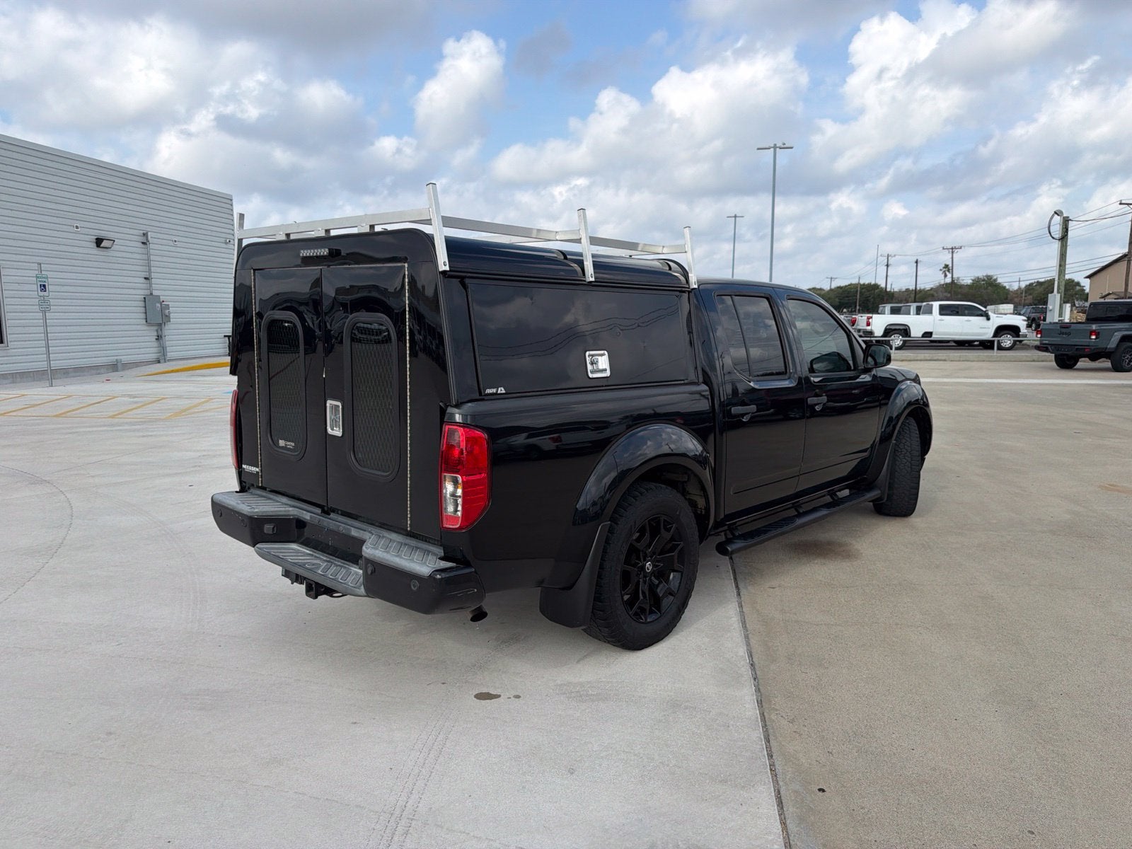 2020 Nissan Frontier SV