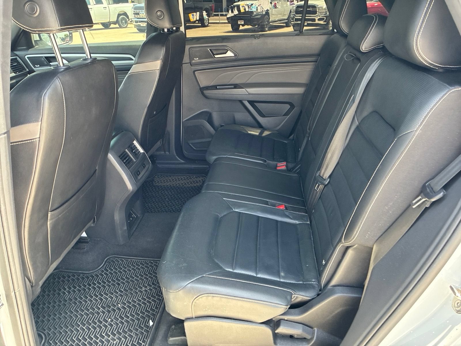 2023 Volkswagen Atlas Cross Sport 3.6L V6 SEL Premium R-Line