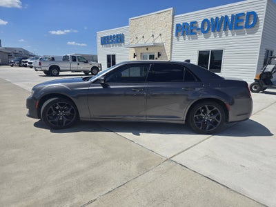 2022 Chrysler 300 Touring L