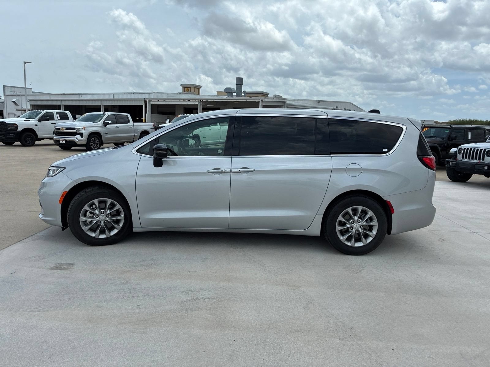 2026 Chrysler Pacifica Limited