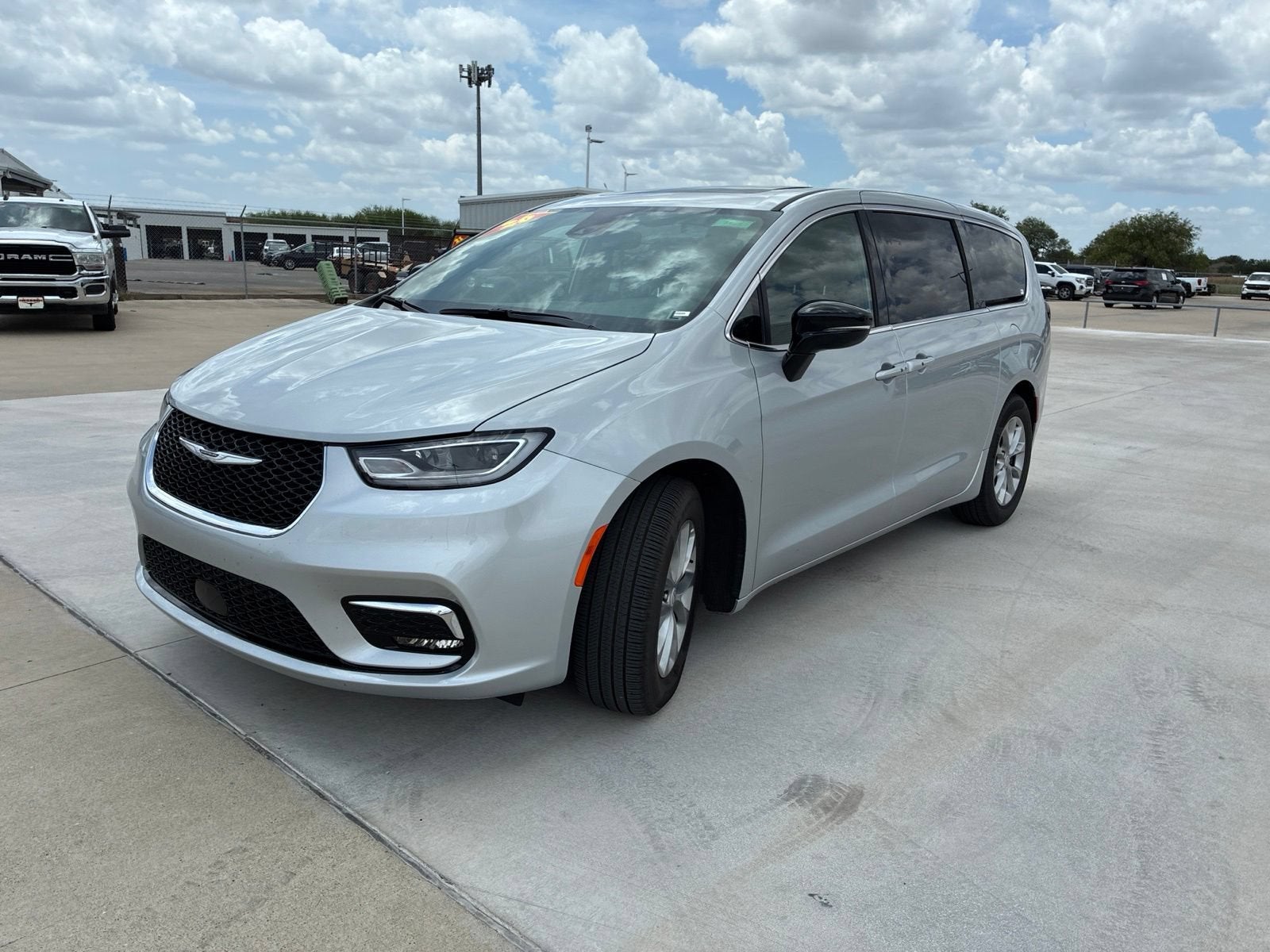 2026 Chrysler Pacifica Limited