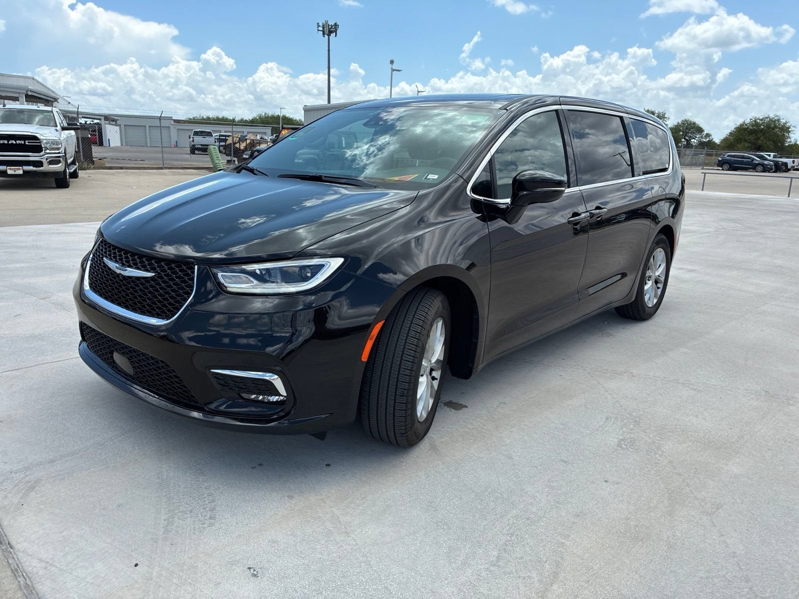 2026 Chrysler Pacifica Limited
