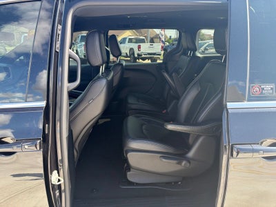 2025 Chrysler Pacifica Hybrid Select