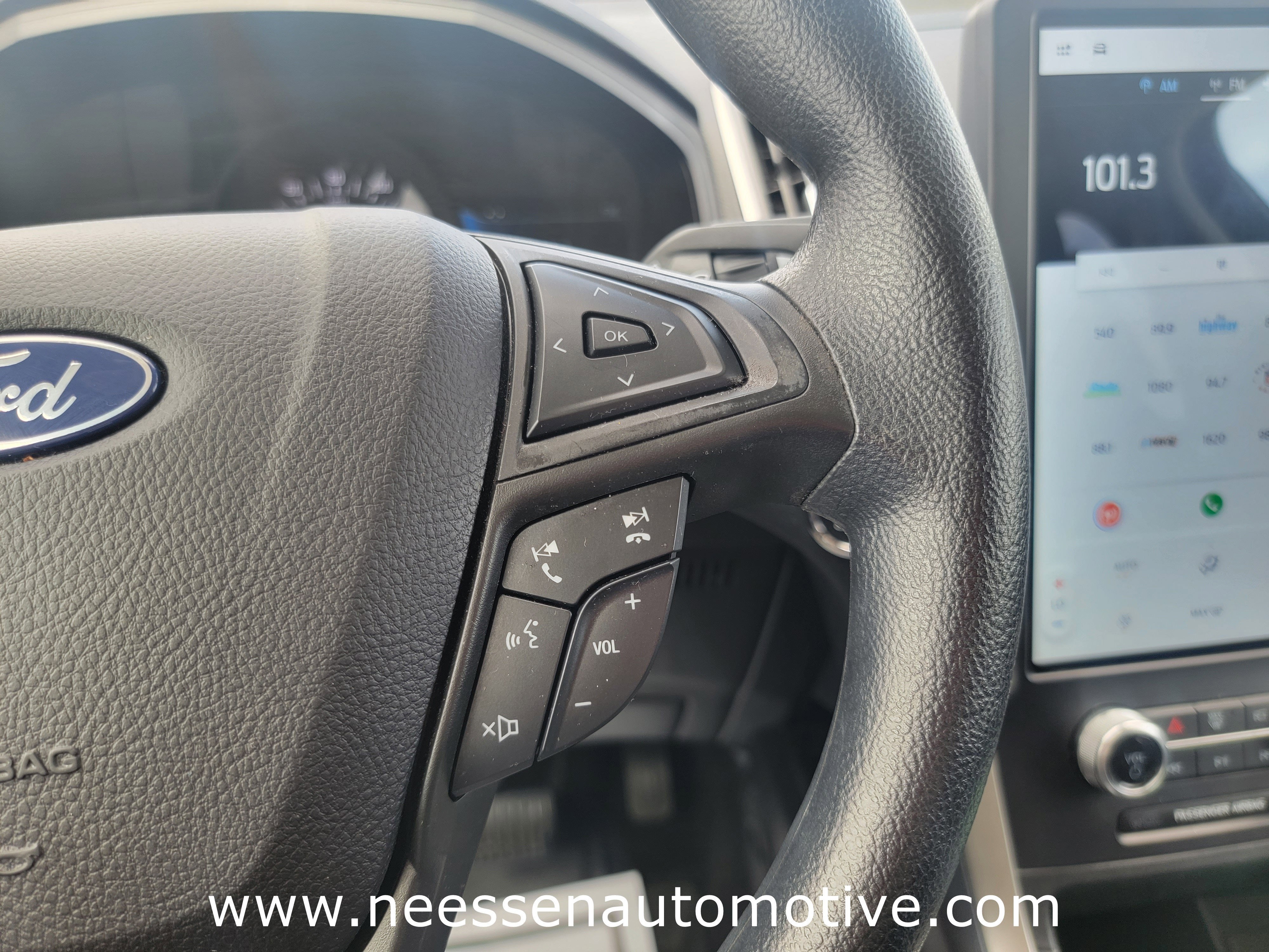2024 Ford Edge SE