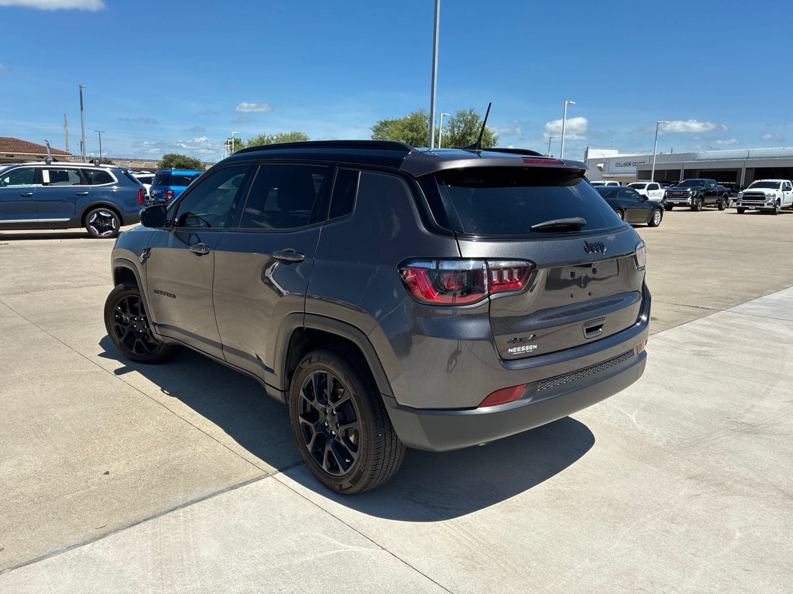 2023 Jeep Compass Altitude