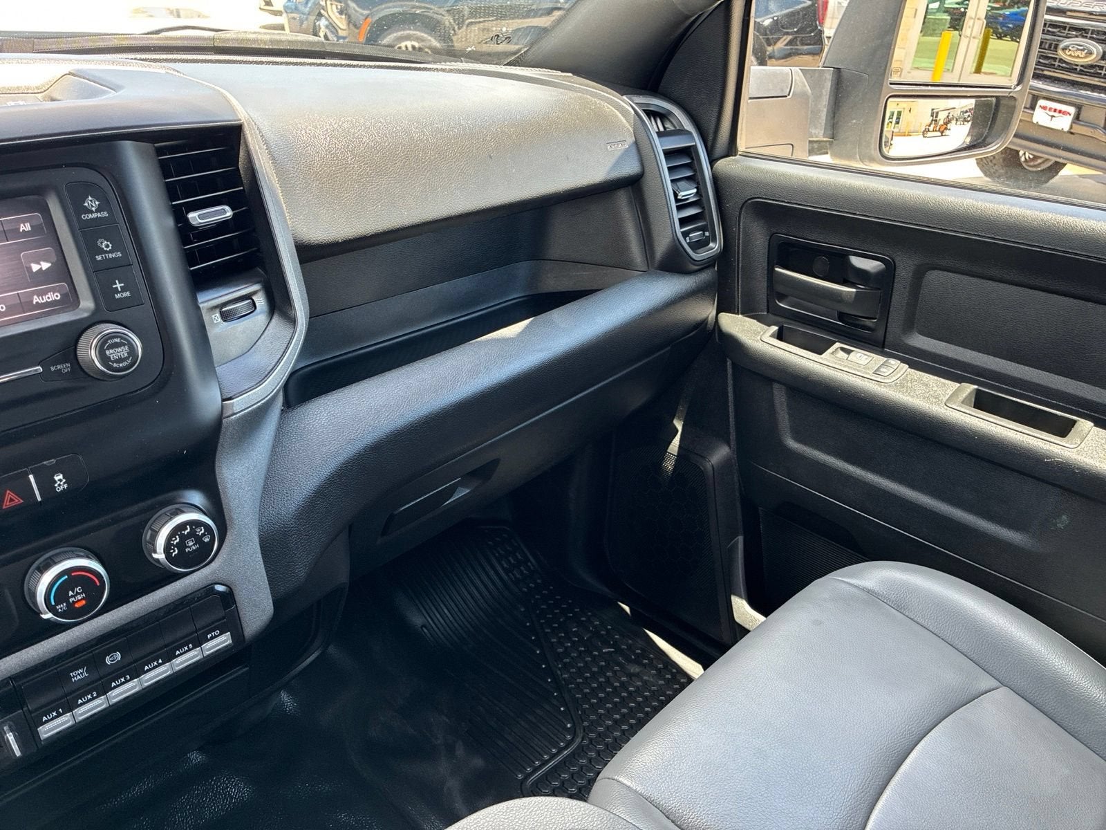 2024 RAM 3500 Chassis Cab Tradesman