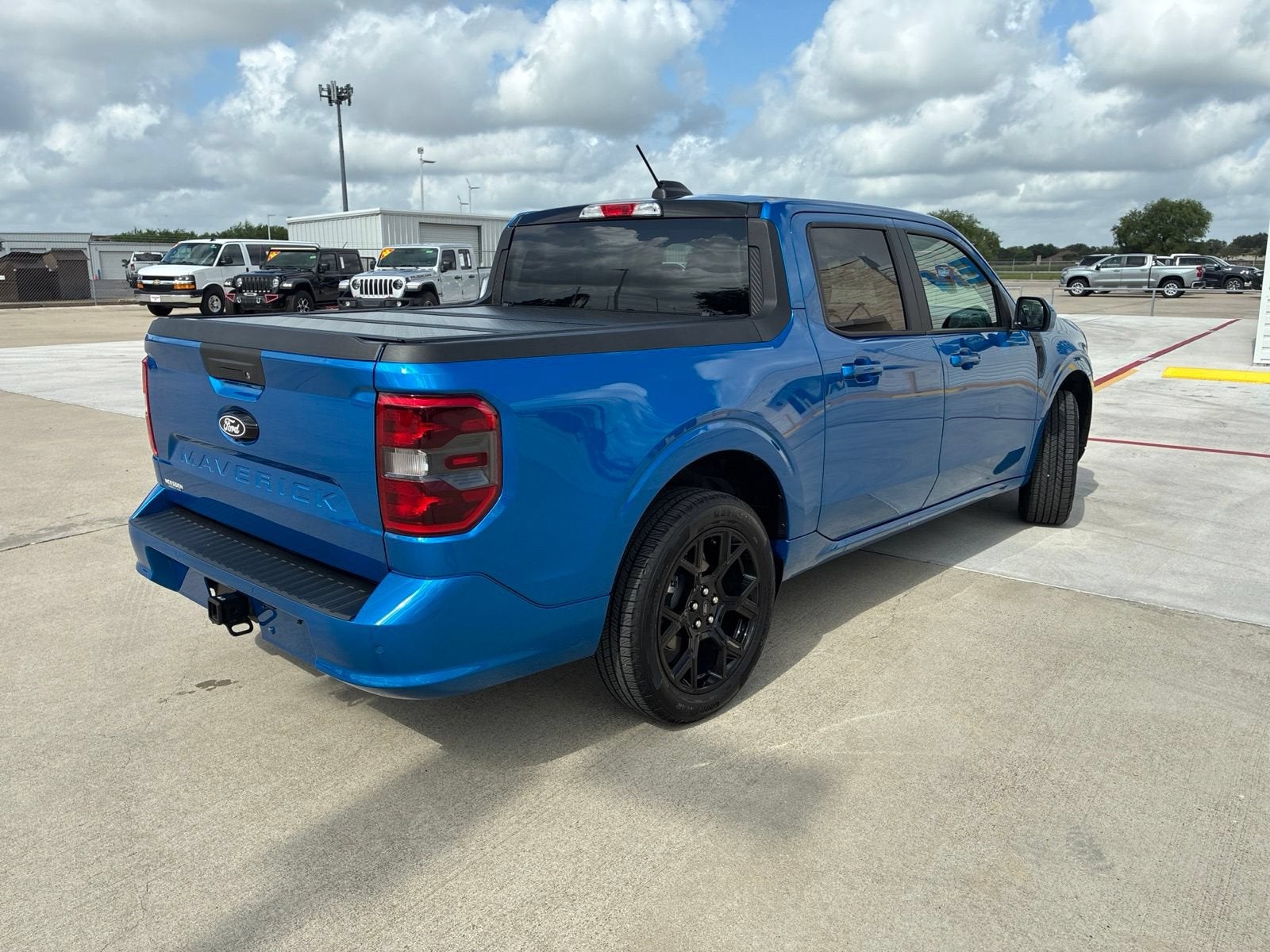 2025 Ford Maverick Lobo Standard