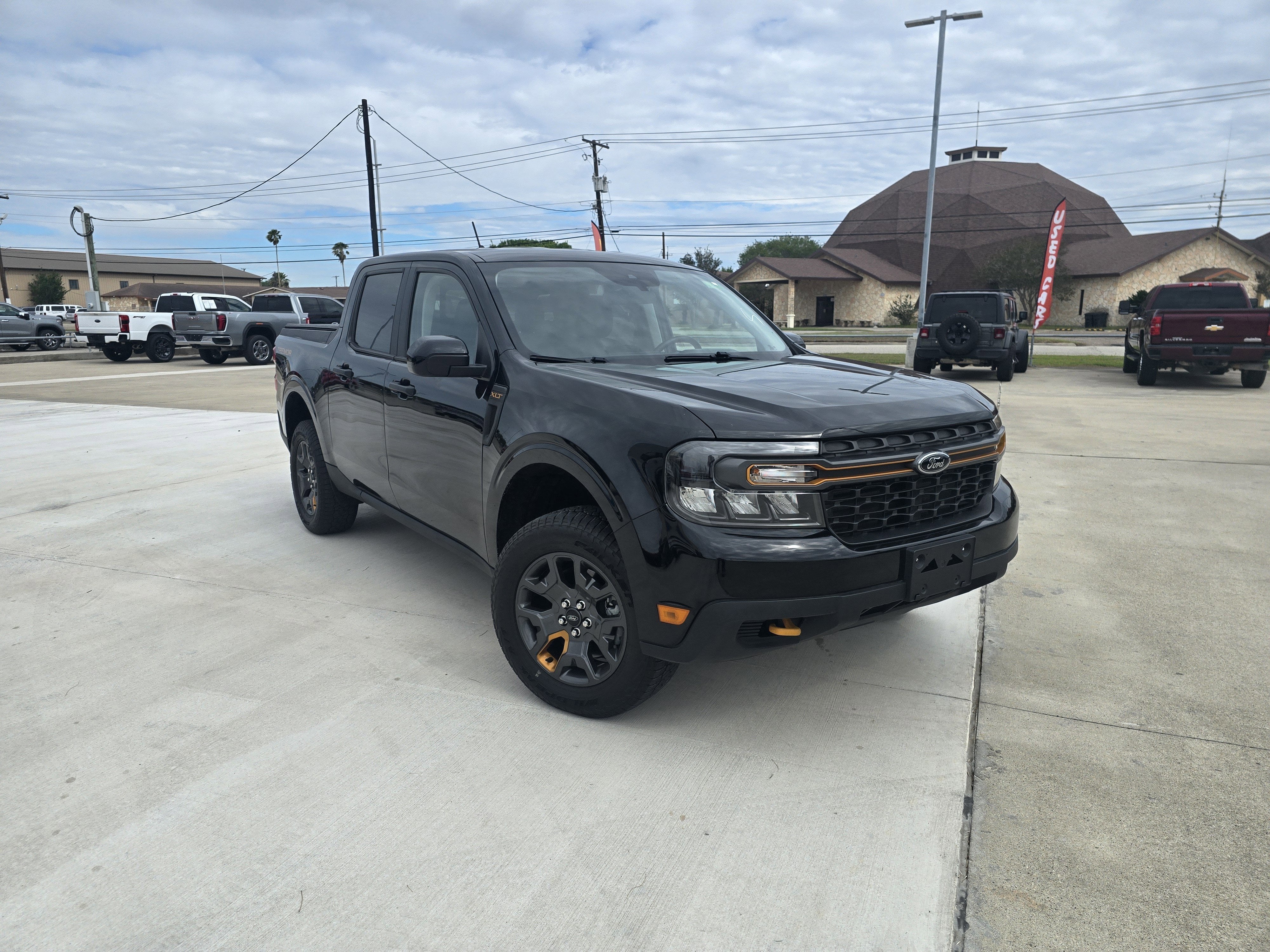 2023 Ford Maverick XLT Advanced